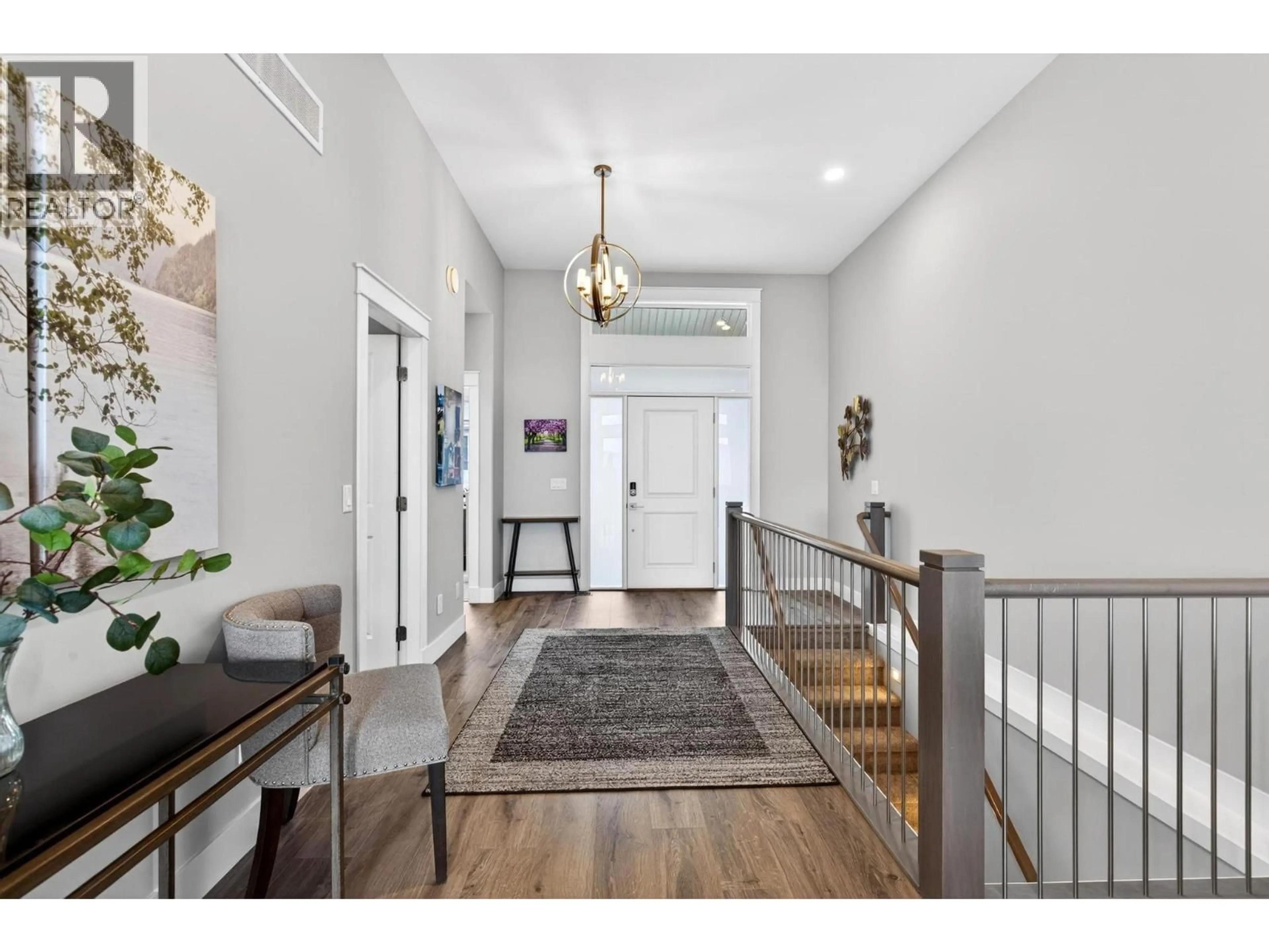 Indoor entryway for 2843 COPPER RIDGE DRIVE, Kelowna British Columbia V4T0E7