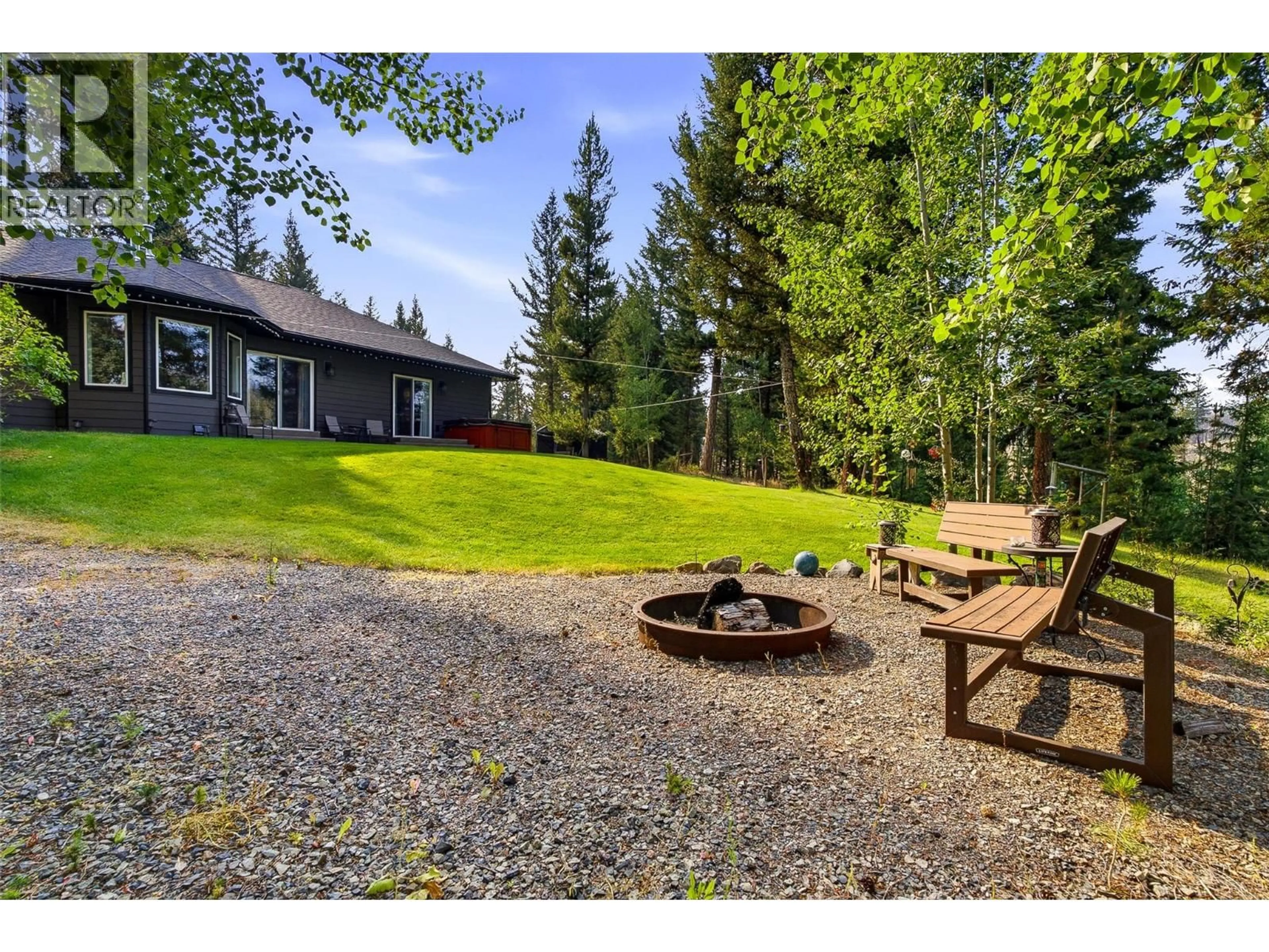 Patio, unknown for 198 LEA RIG CRESCENT, Logan Lake British Columbia V0K1W0