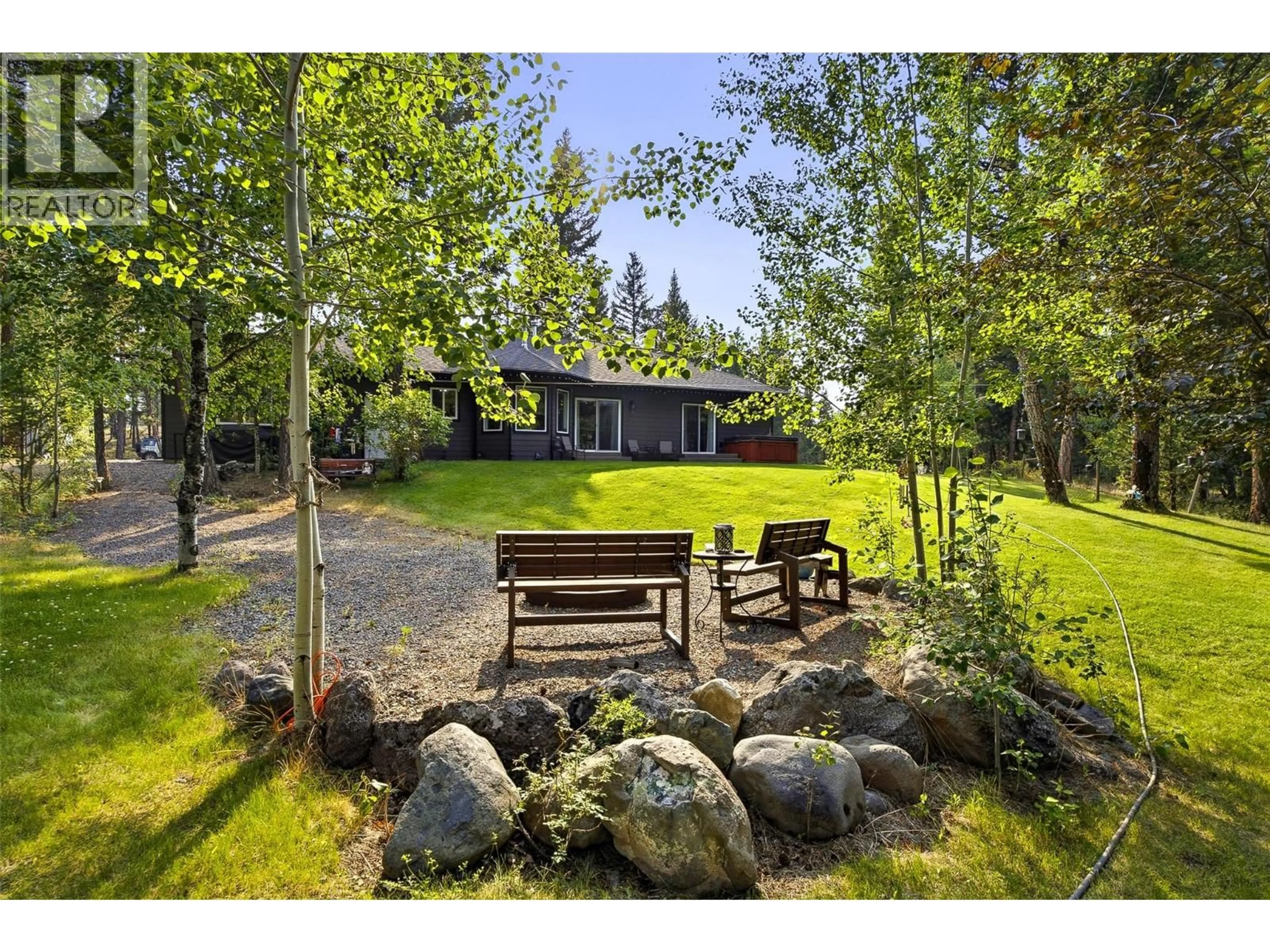 Patio, water/lake/river/ocean view for 198 LEA RIG CRESCENT, Logan Lake British Columbia V0K1W0