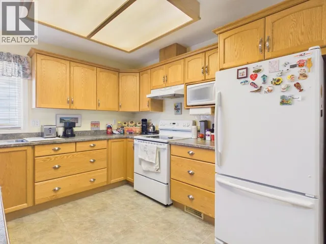 14 POPLAR COURT, Osoyoos 3