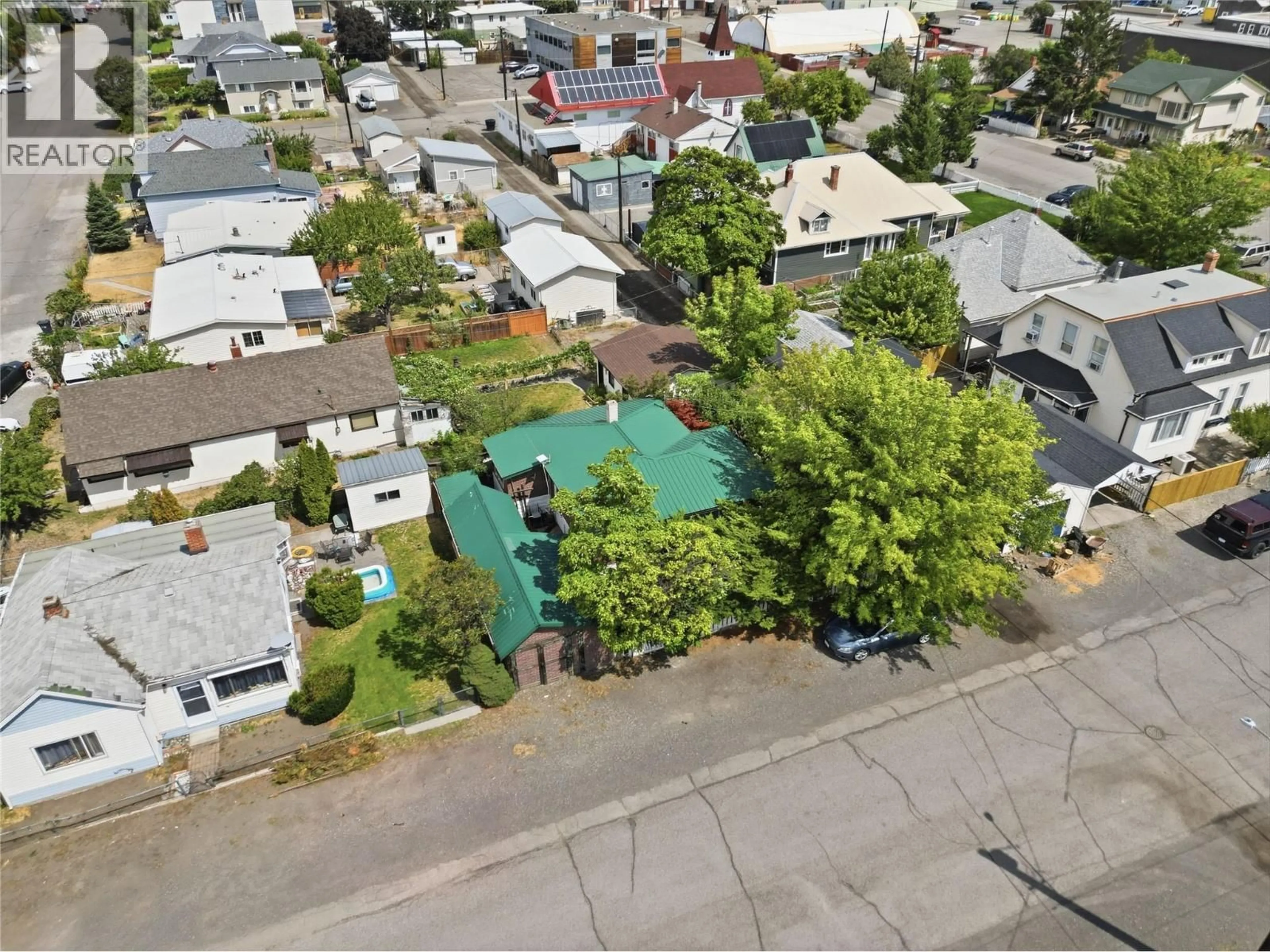 A pic from outside/outdoor area/front of a property/back of a property/a pic from drone, street for 252 6TH STREET, Ashcroft British Columbia V0K1A0