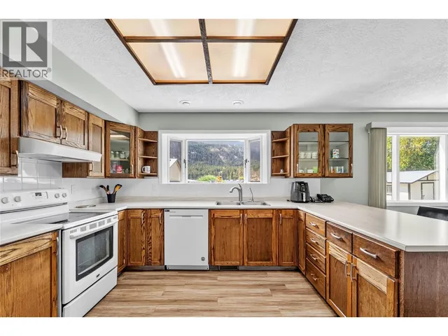 1888 NICOLLS ROAD, Merritt 5