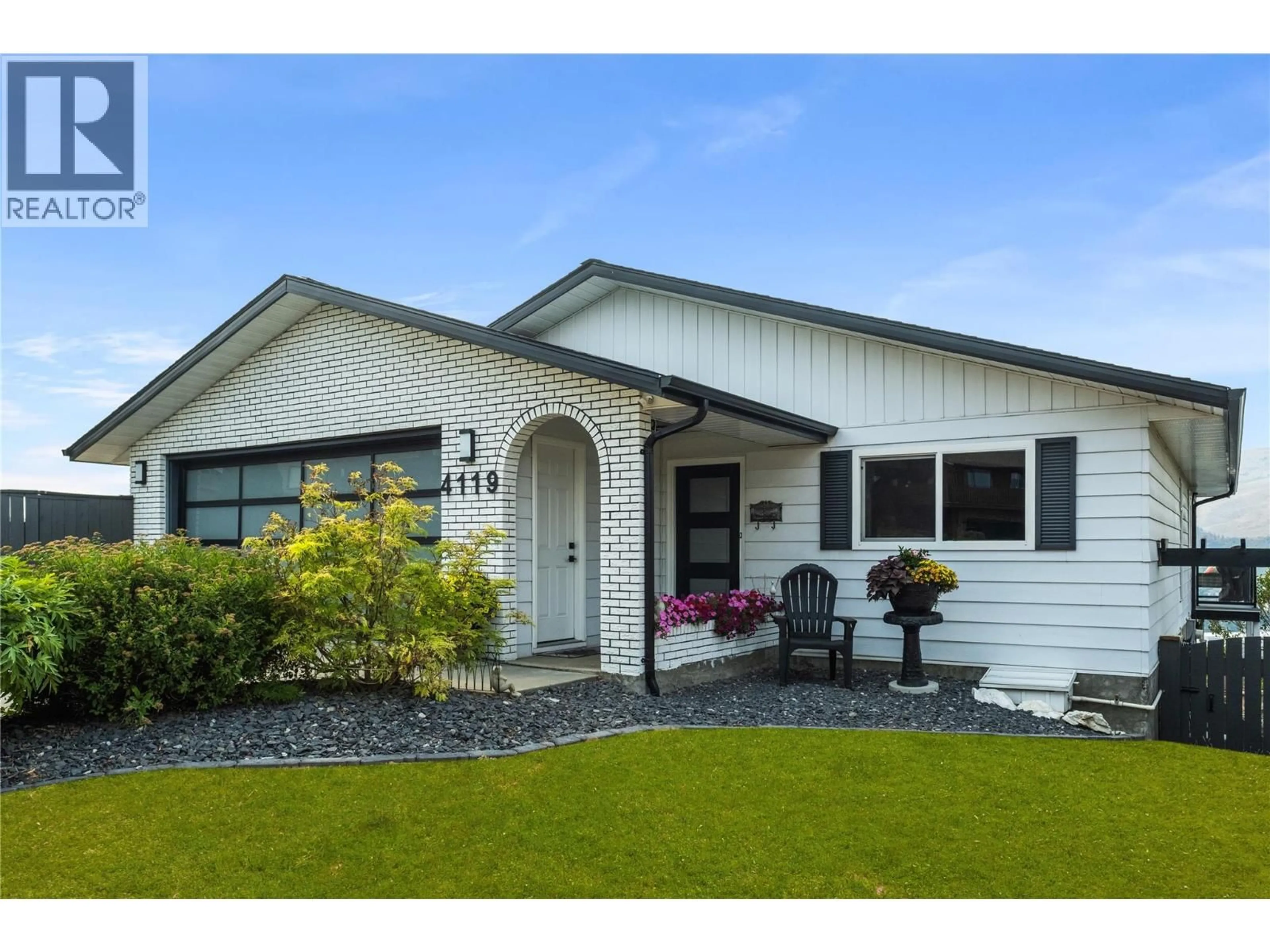 Home with vinyl exterior material, street for 4119 15 AVENUE, Vernon British Columbia V1T8H1