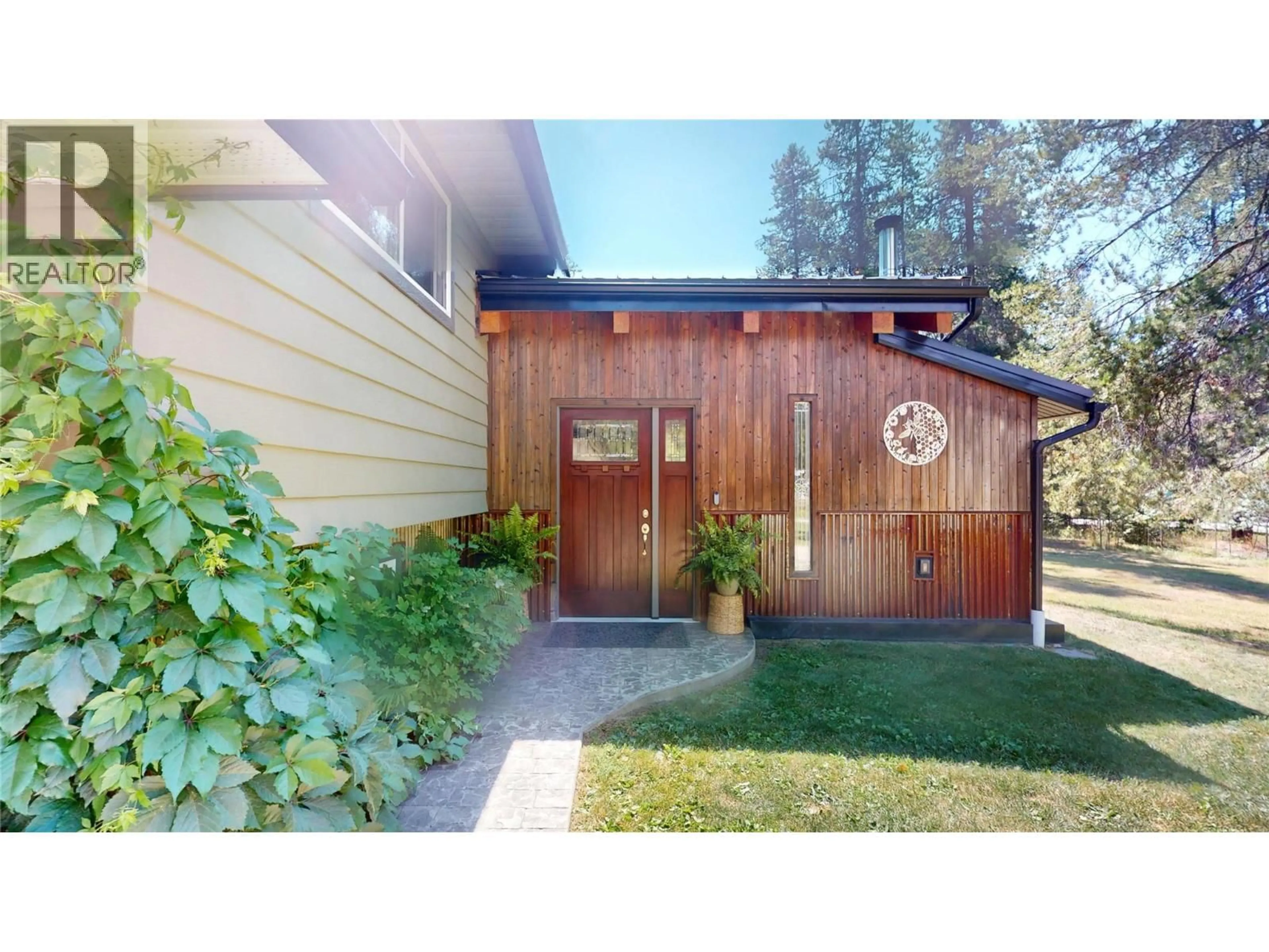 Indoor entryway for 4200 WILKS ROAD, Cranbrook British Columbia V1C6S9
