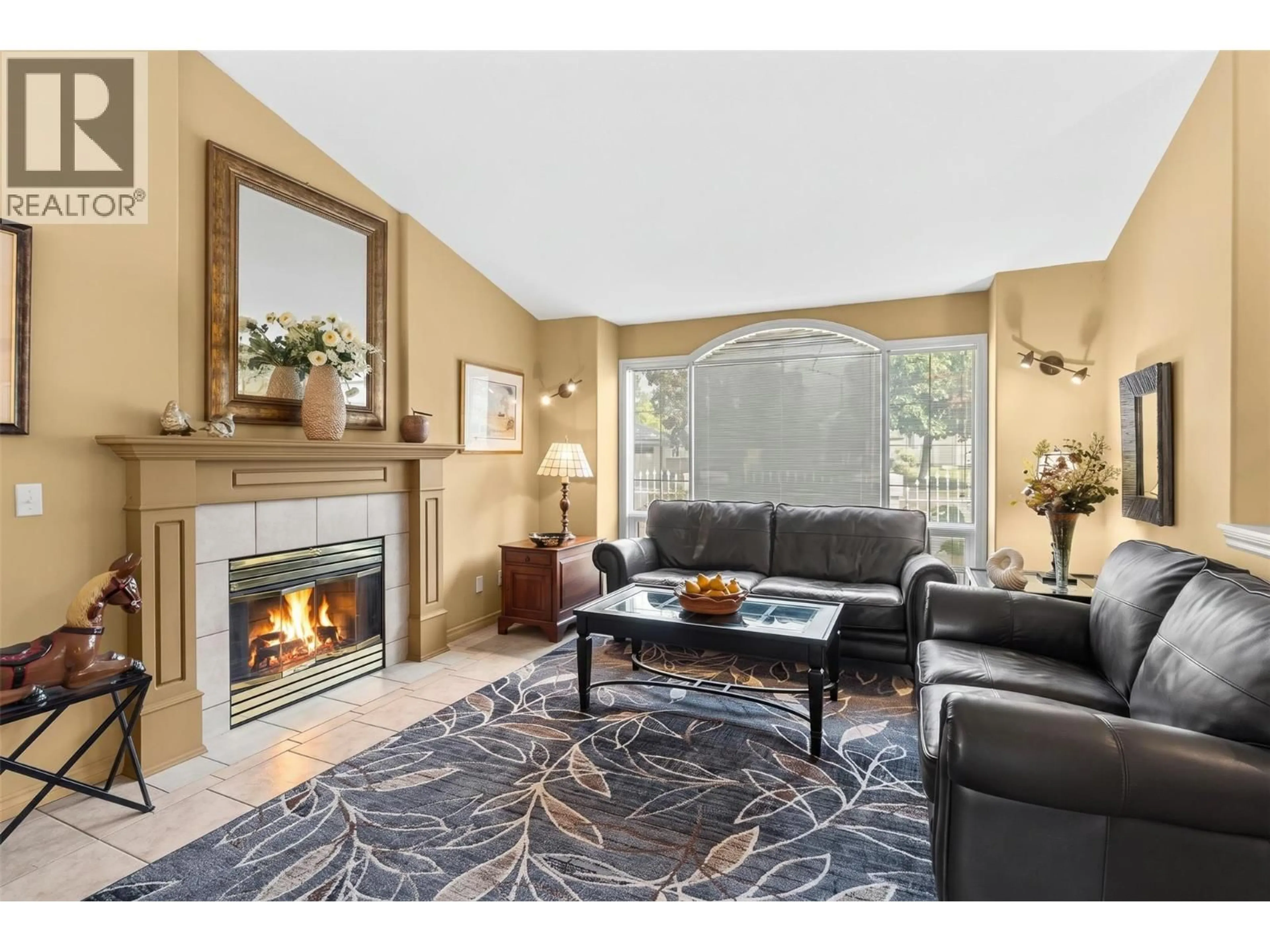 Living room with furniture, unknown for 4000 GALLAGHERS TERRACE, Kelowna British Columbia V1W3Z8