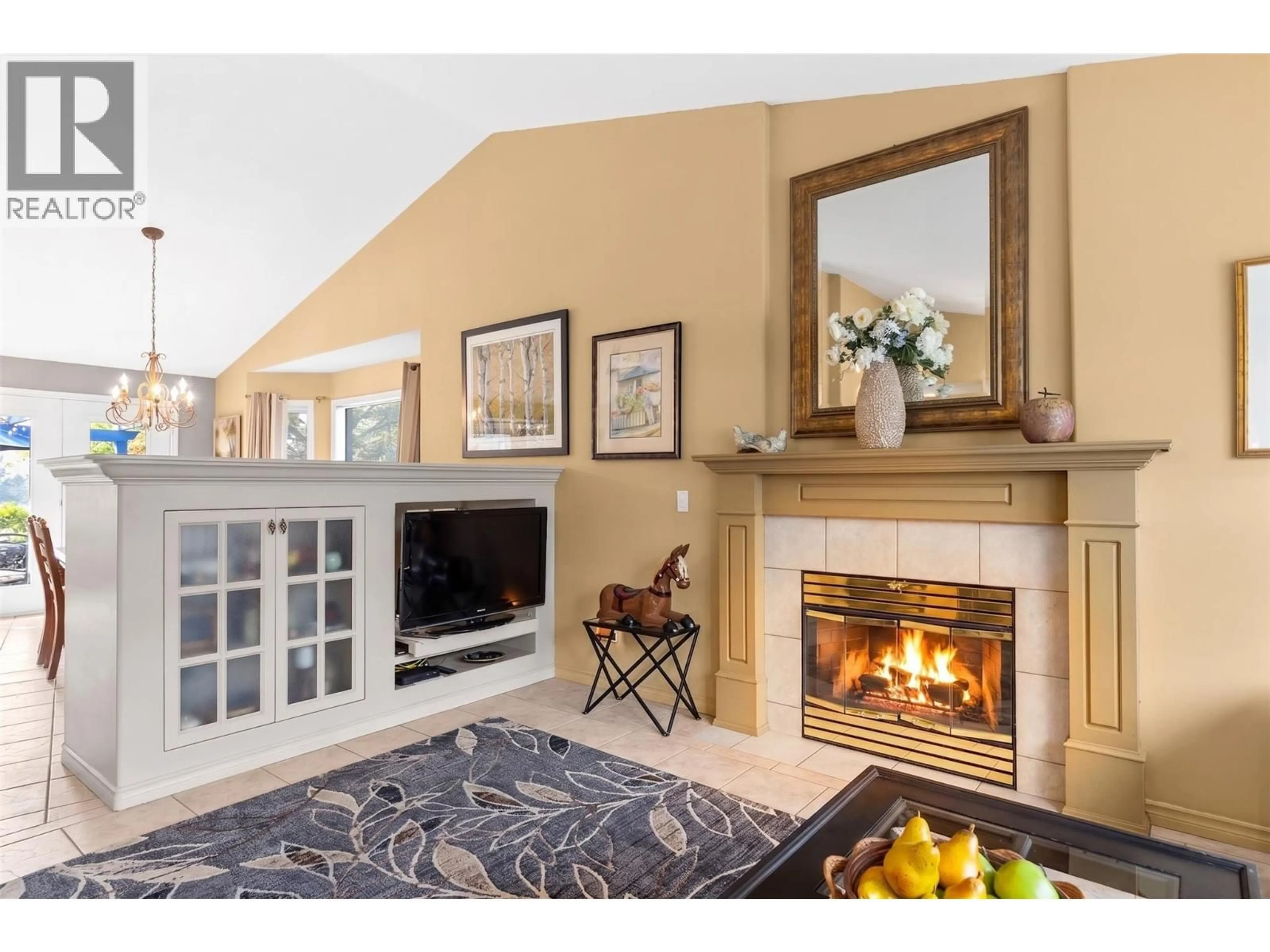 Living room with furniture, unknown for 4000 GALLAGHERS TERRACE, Kelowna British Columbia V1W3Z8