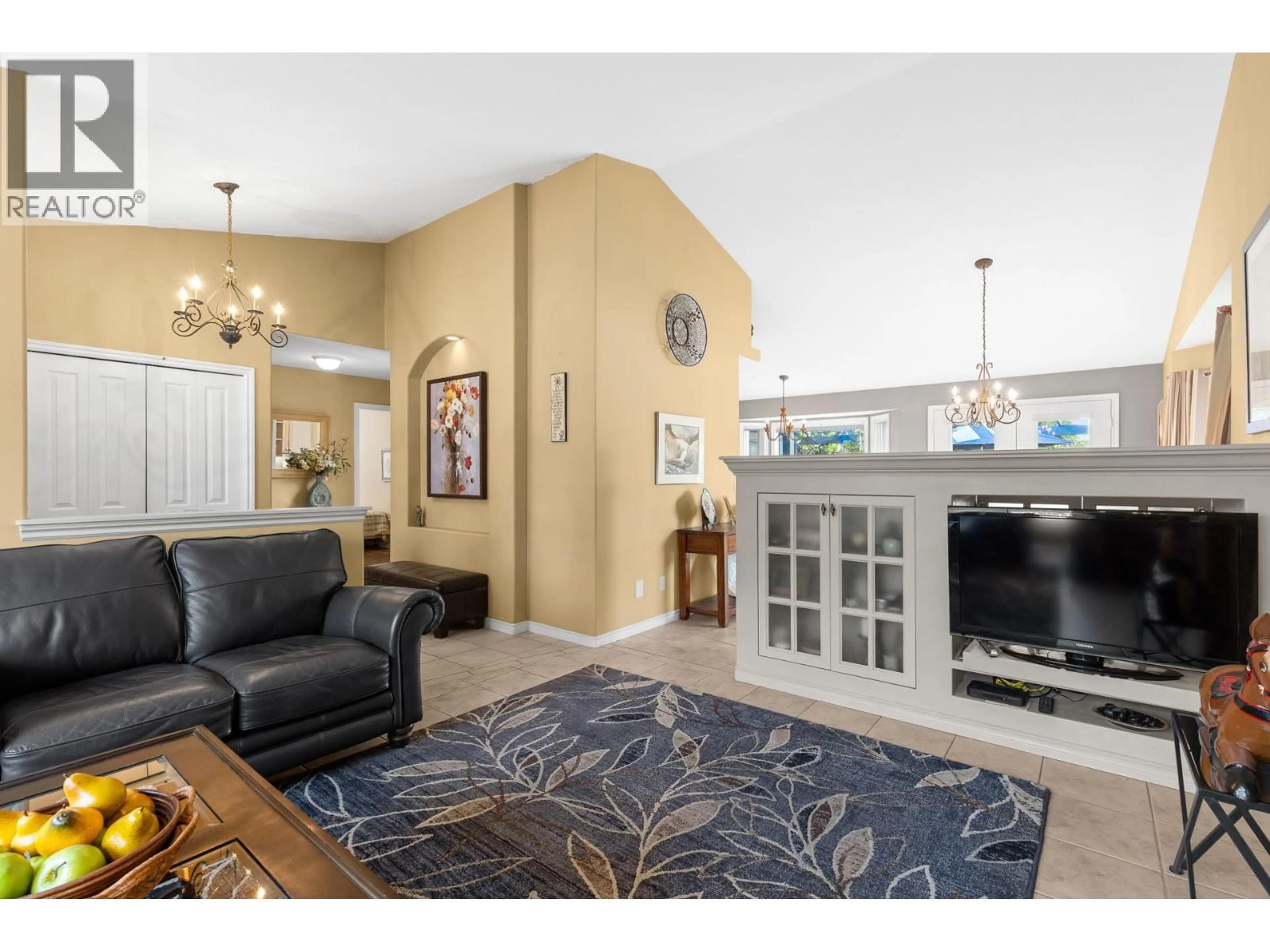 Living room with furniture, unknown for 4000 GALLAGHERS TERRACE, Kelowna British Columbia V1W3Z8