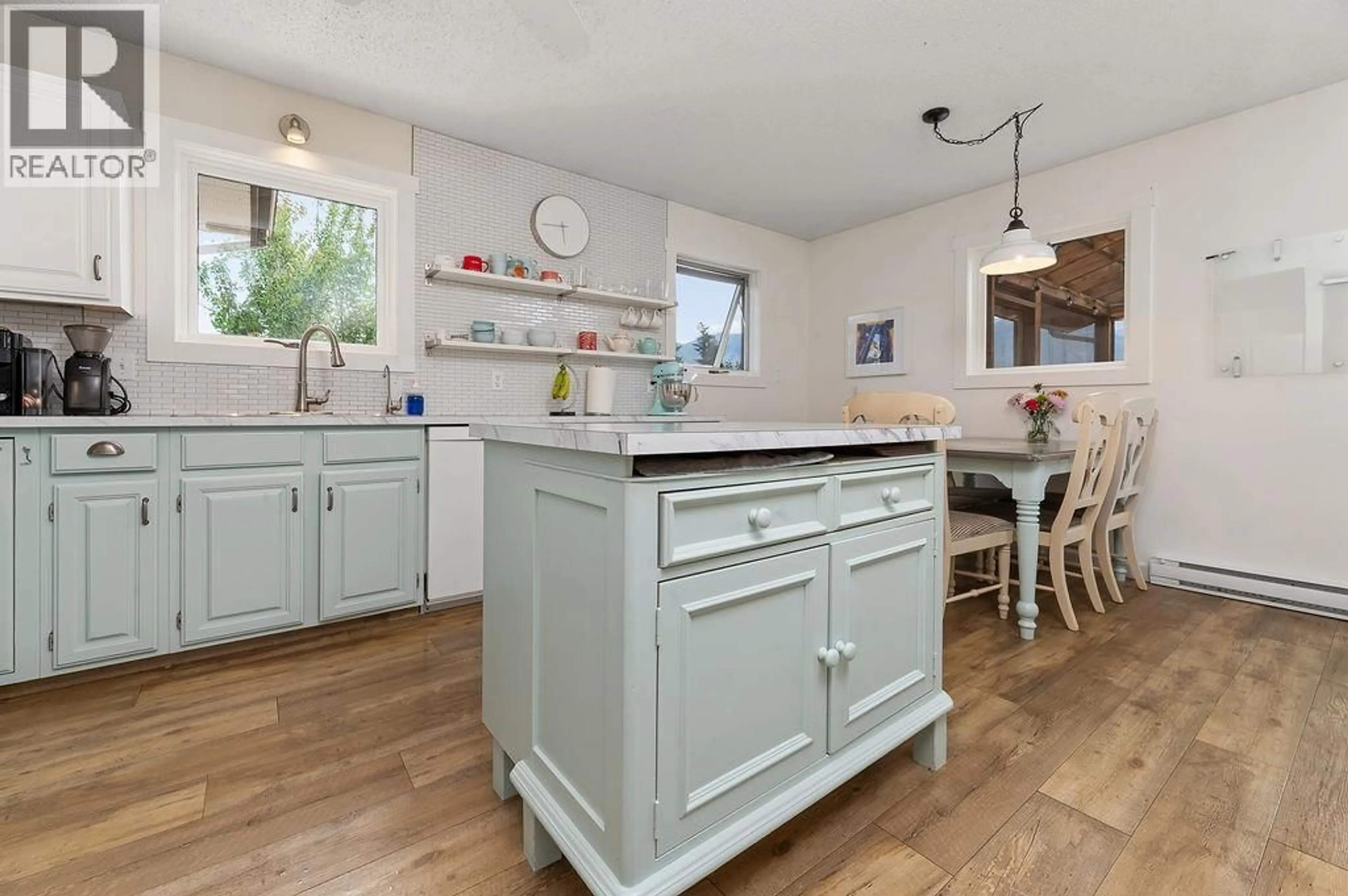 Open concept kitchen, unknown for 1110 6TH STREET SOUTH, Invermere British Columbia V0A1K0