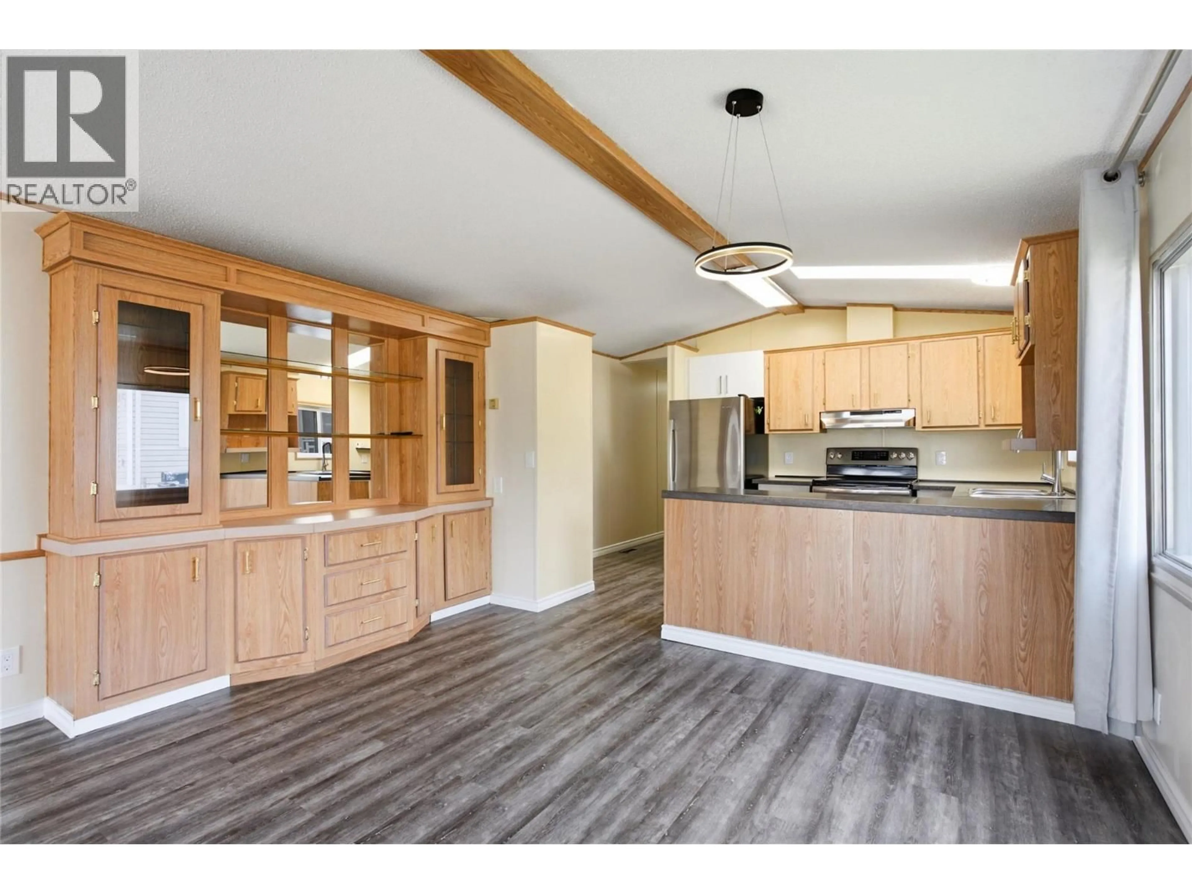 Open concept kitchen, wood/laminate floor for 3 - 1175 ROSE HILL ROAD, Kamloops British Columbia V2E1G9