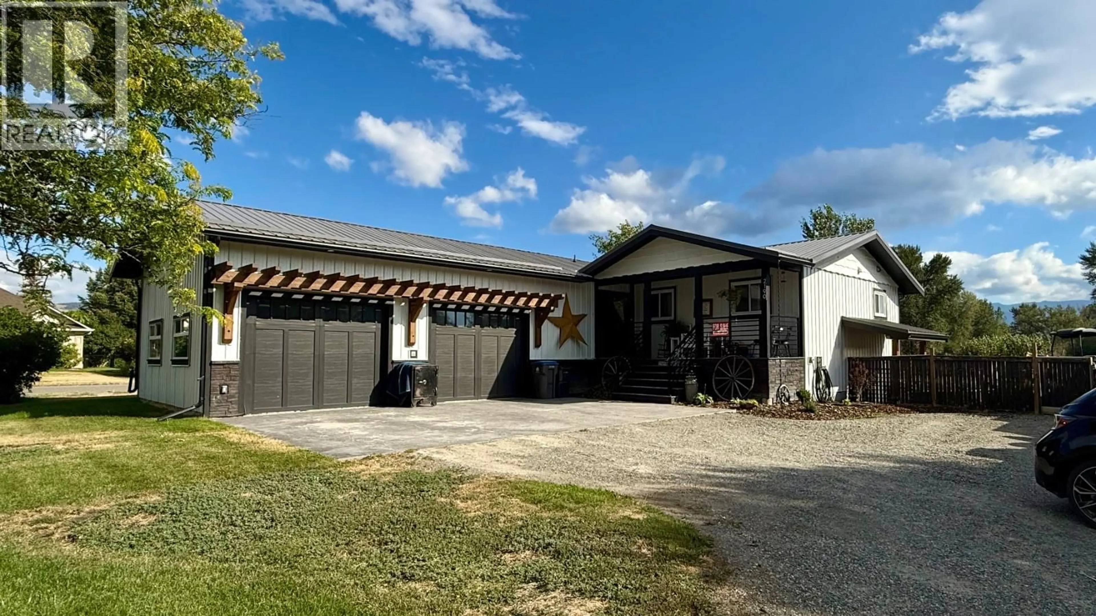 A pic from outside/outdoor area/front of a property/back of a property/a pic from drone, street for 2190 BLACKWELL AVENUE, Merritt British Columbia V1K1J8