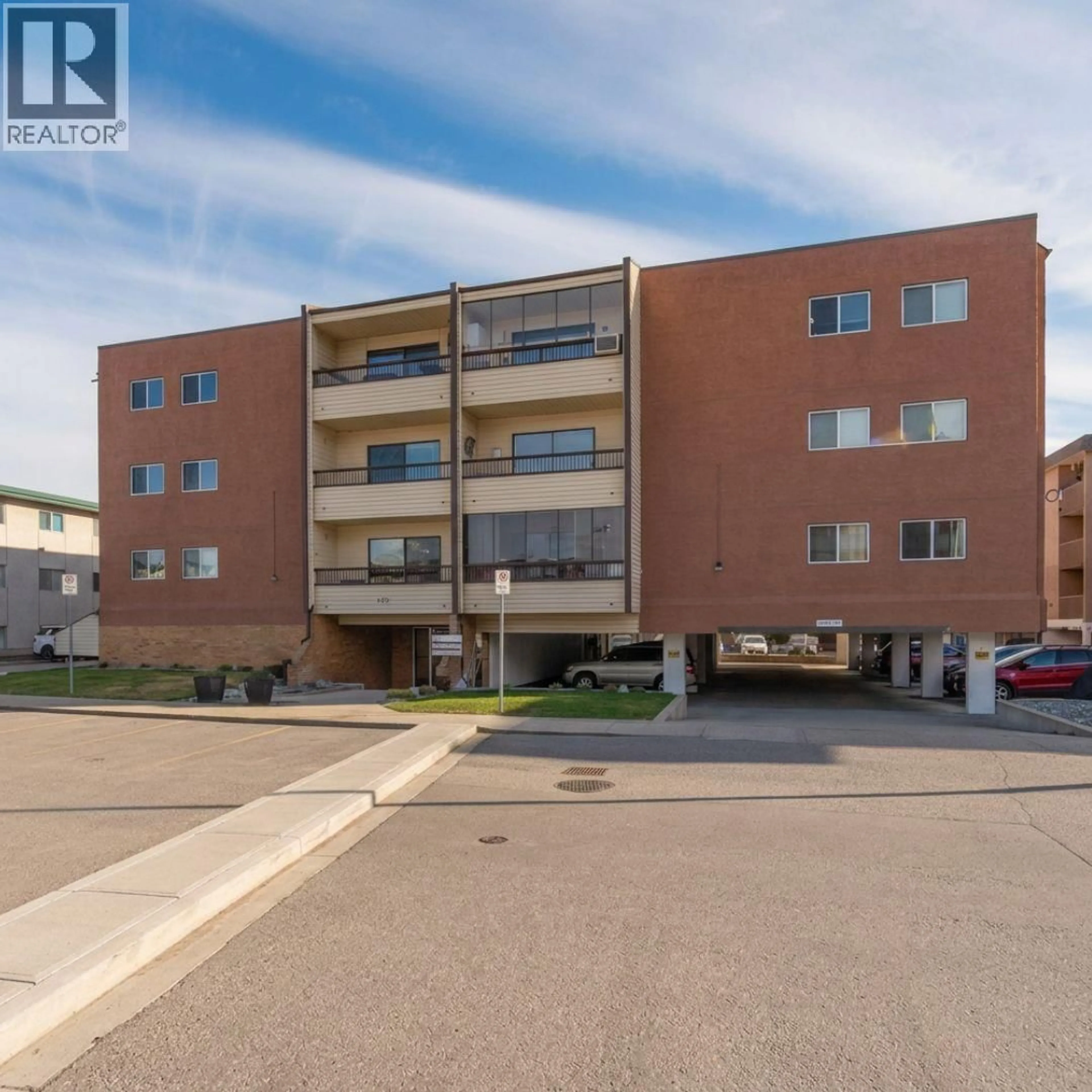 Unknown for 202 - 555 ROWCLIFFE AVENUE, Kelowna British Columbia V1Y5X8
