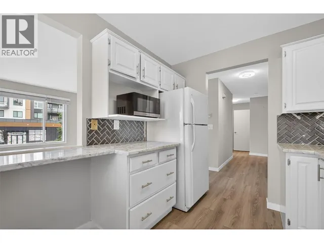 101 - 1610 GORDON DRIVE, Kelowna 2