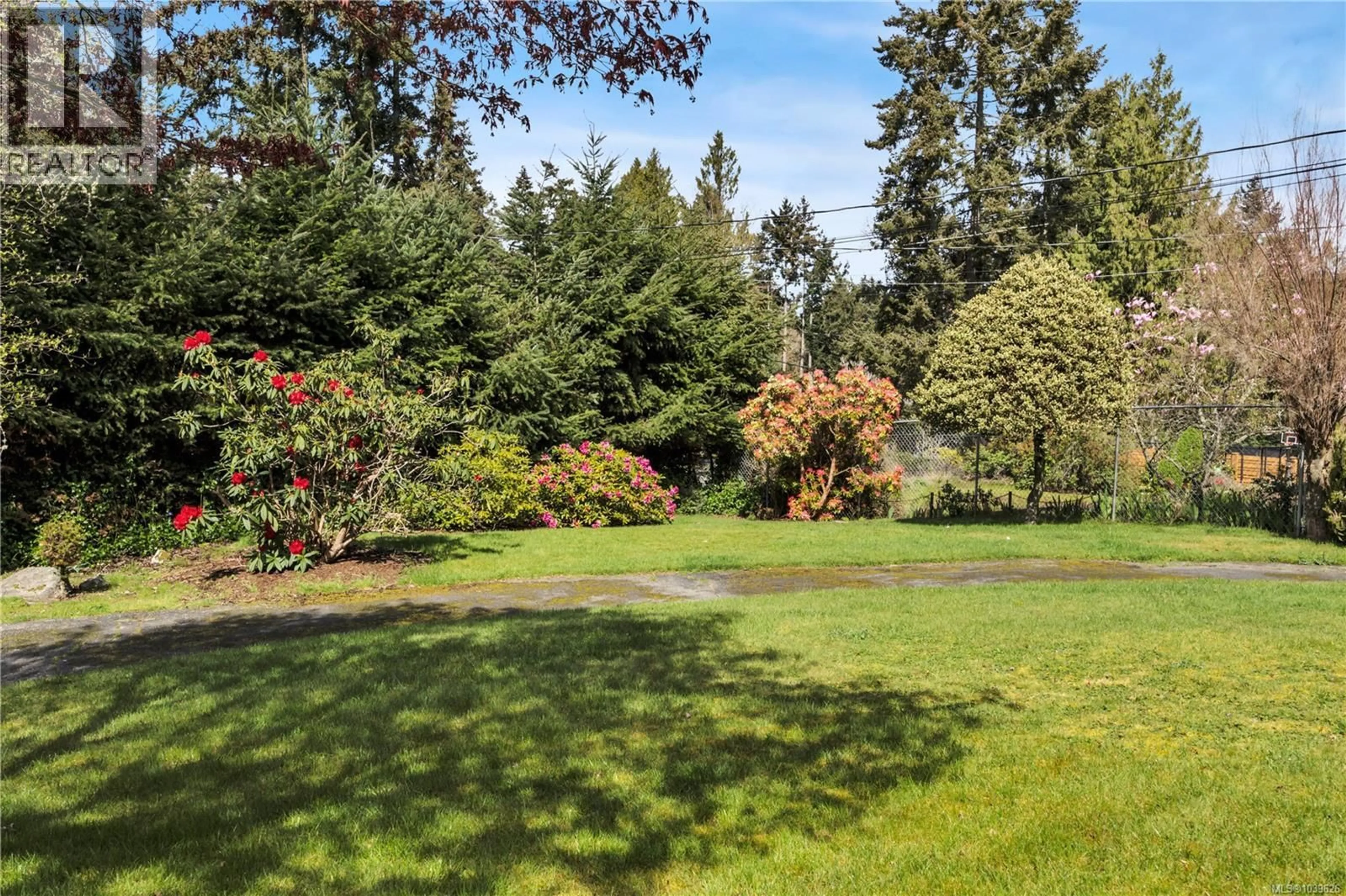 Patio, forest/trees view for 1600 SEACREST ROAD, Nanoose Bay British Columbia V9P9B5