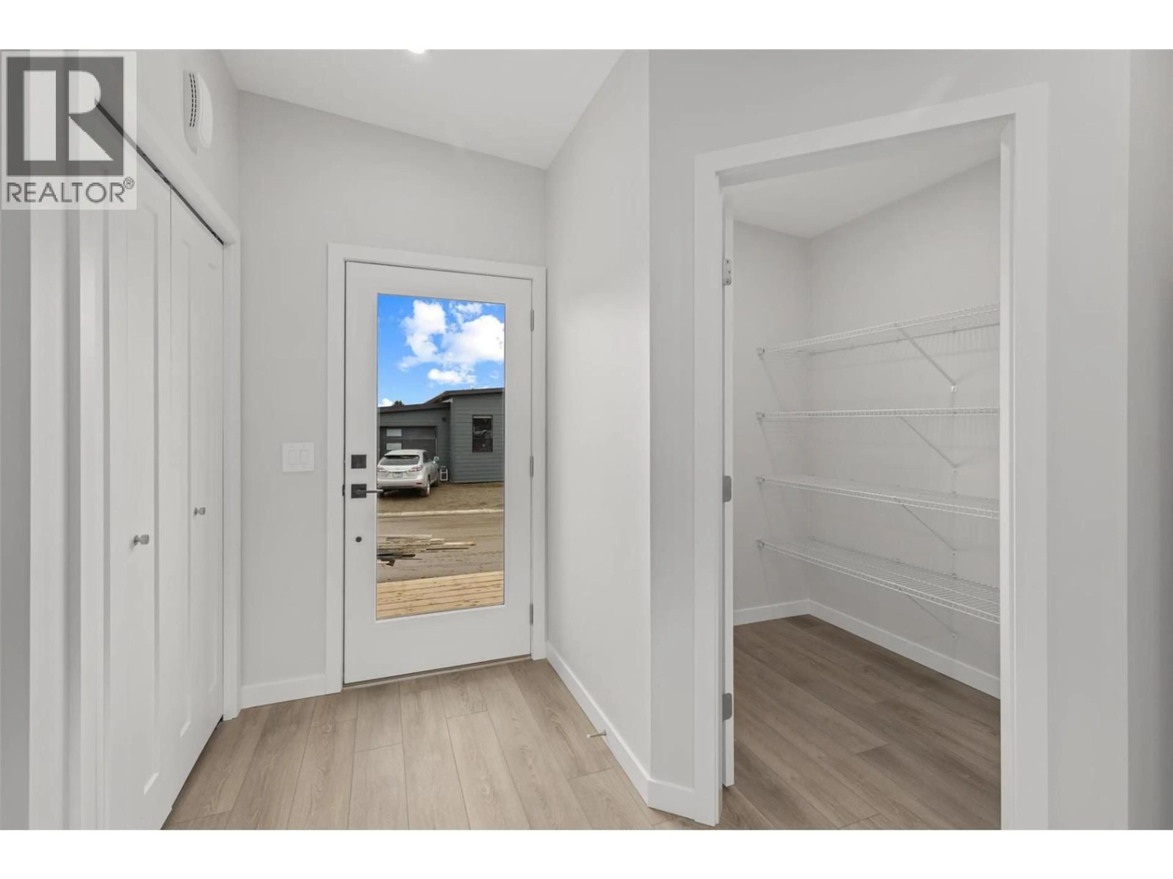 Indoor entryway for 115 - 8900 JIM BAILEY ROAD, Kelowna British Columbia V4V1E5