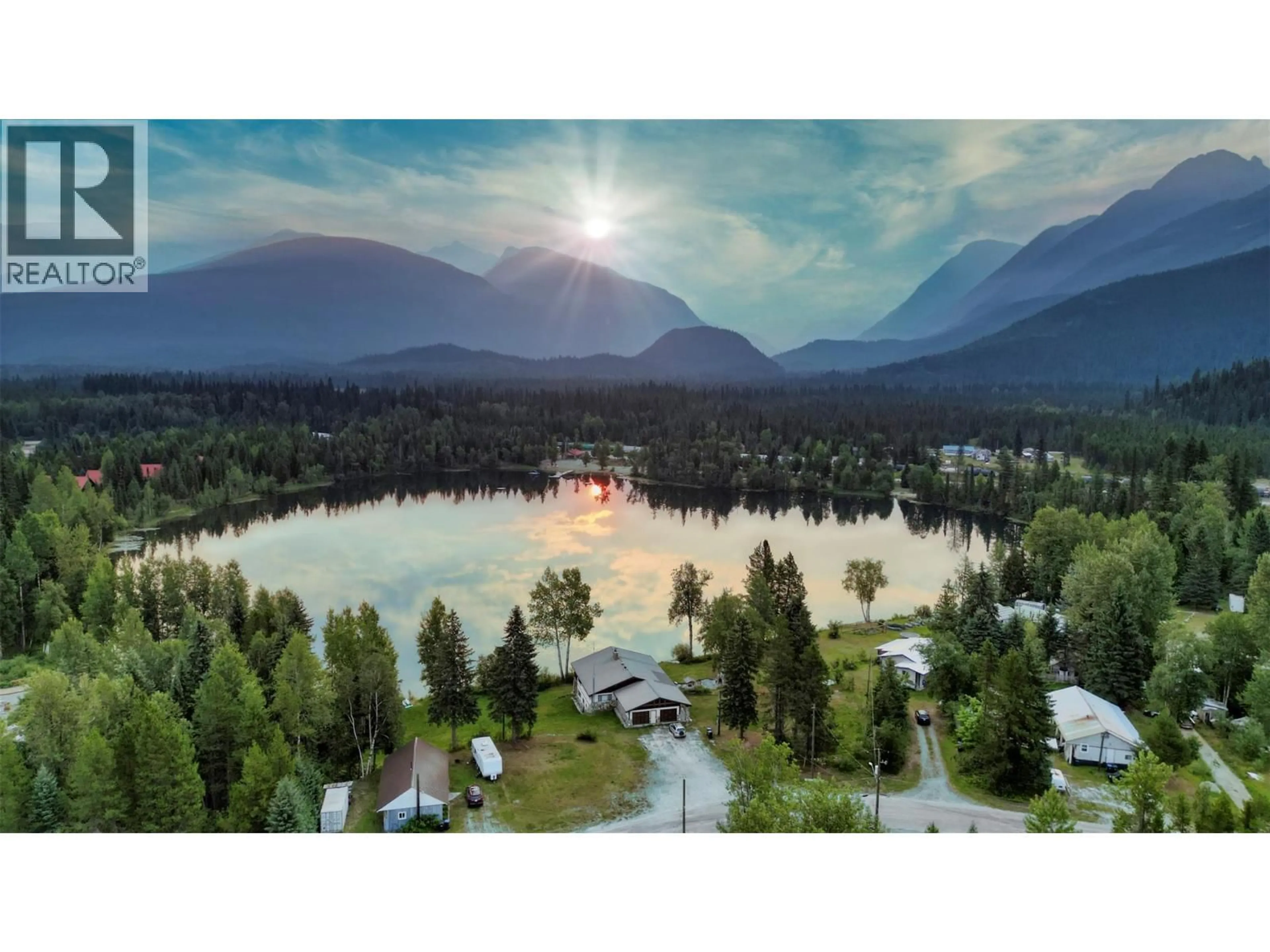 A pic from outside/outdoor area/front of a property/back of a property/a pic from drone, mountain view for 906 HARRWOOD DRIVE, Blue River British Columbia V0E1J0