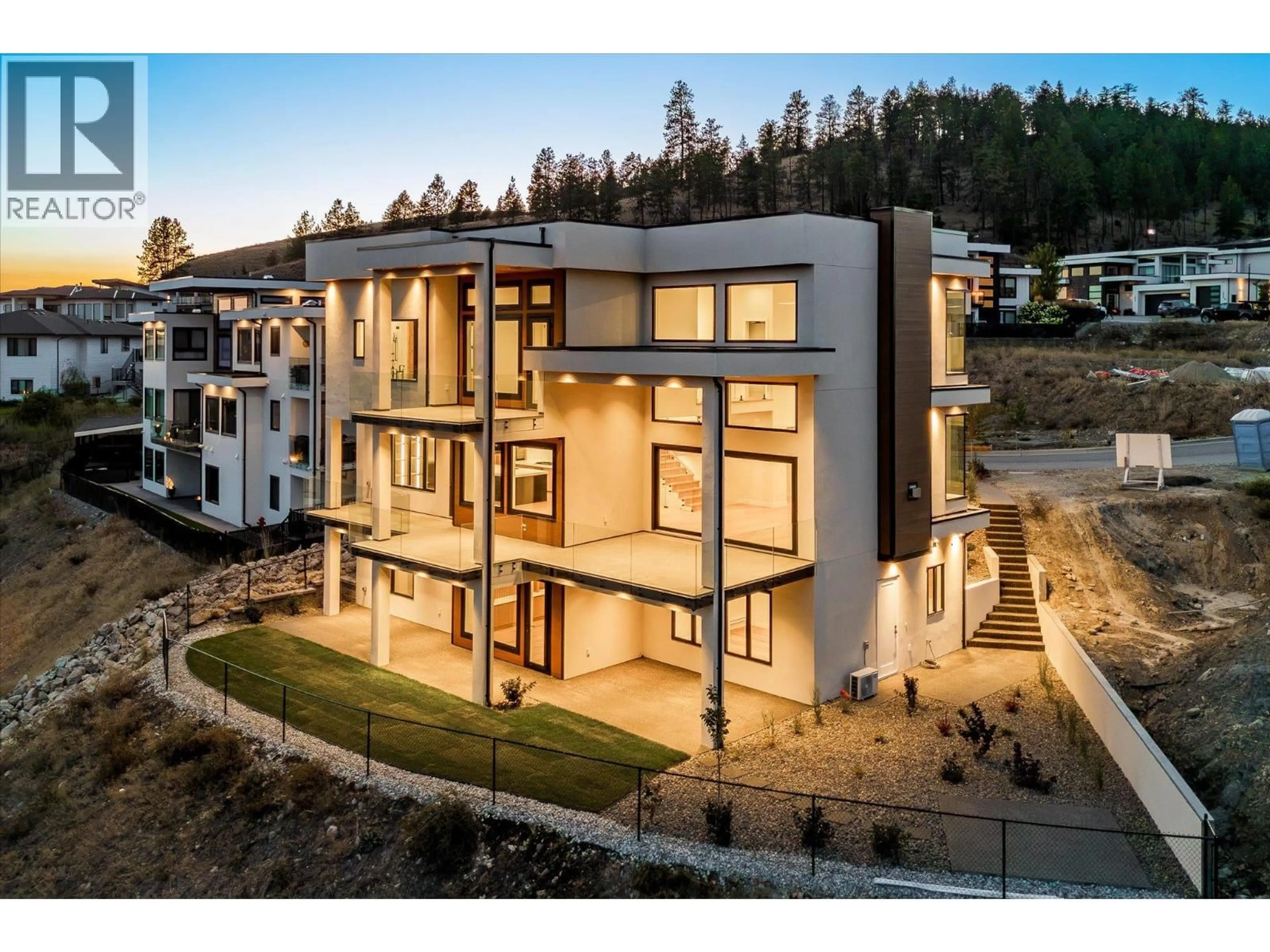 Unknown for 1082 CARNOUSTIE DRIVE, Kelowna British Columbia V1P0A3