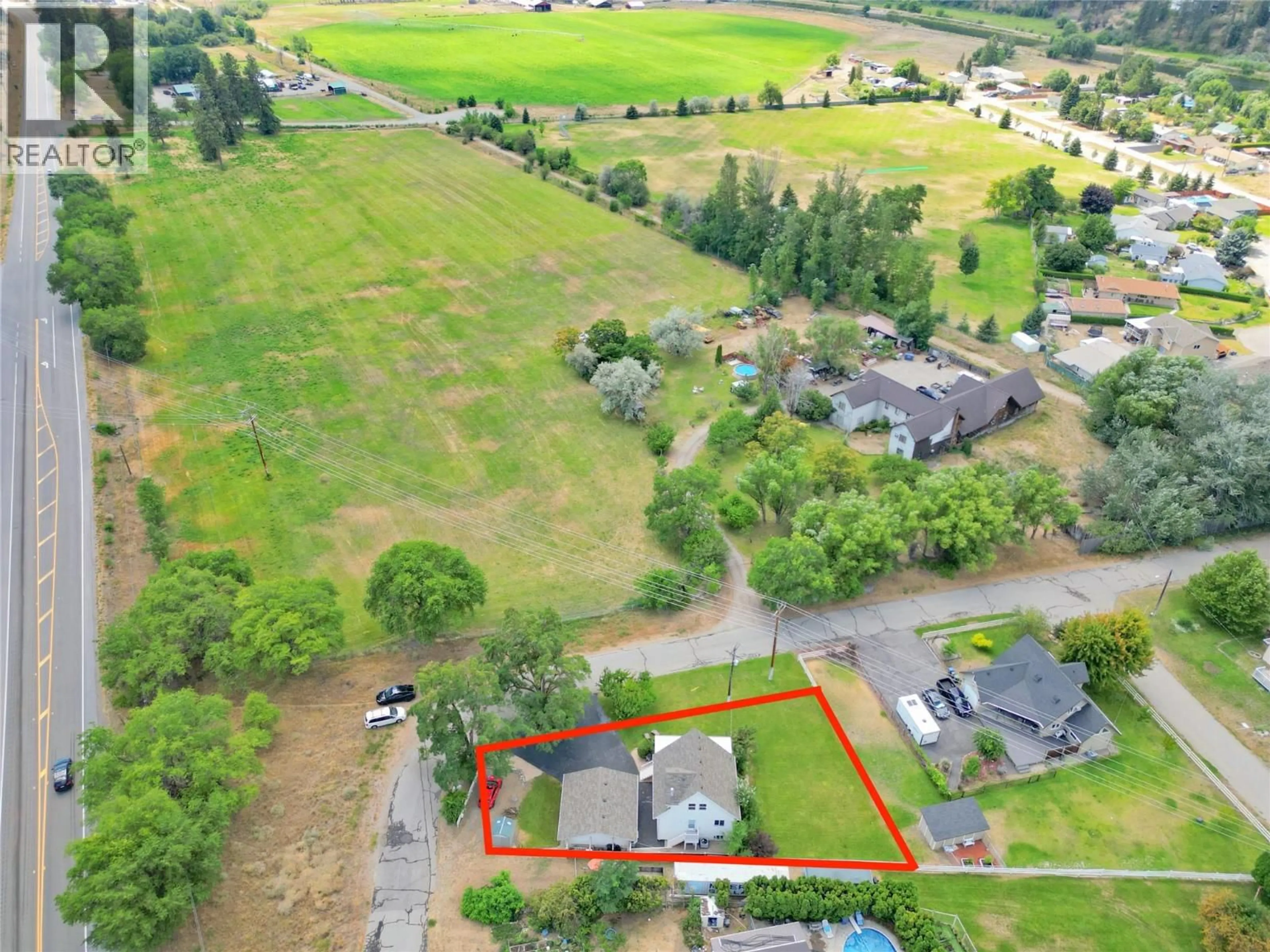 A pic from outside/outdoor area/front of a property/back of a property/a pic from drone, unknown for 5012 14TH AVENUE, Okanagan Falls British Columbia V0H1R0