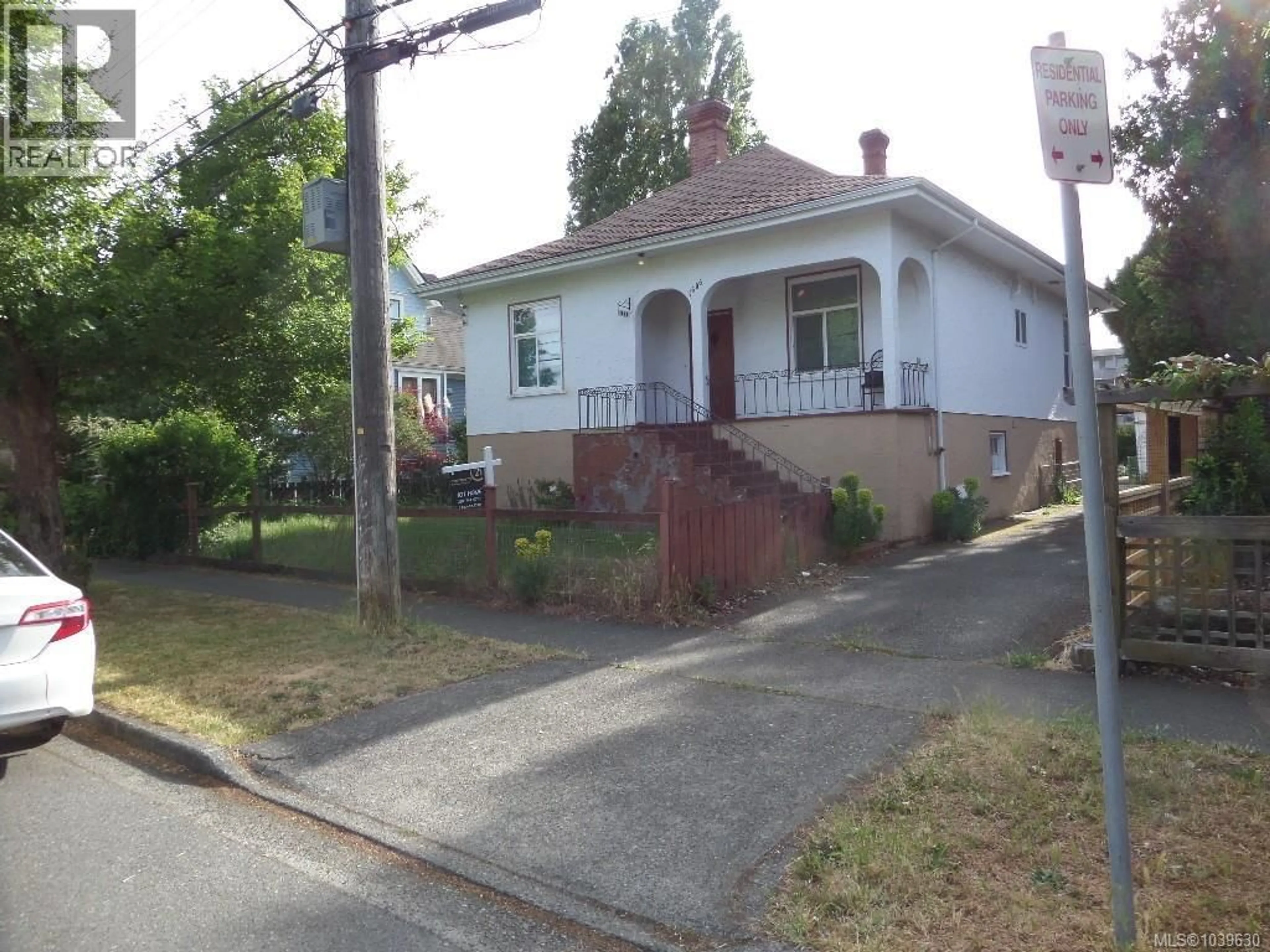 Unknown for 1606 BANK STREET, Victoria British Columbia V8R4V4