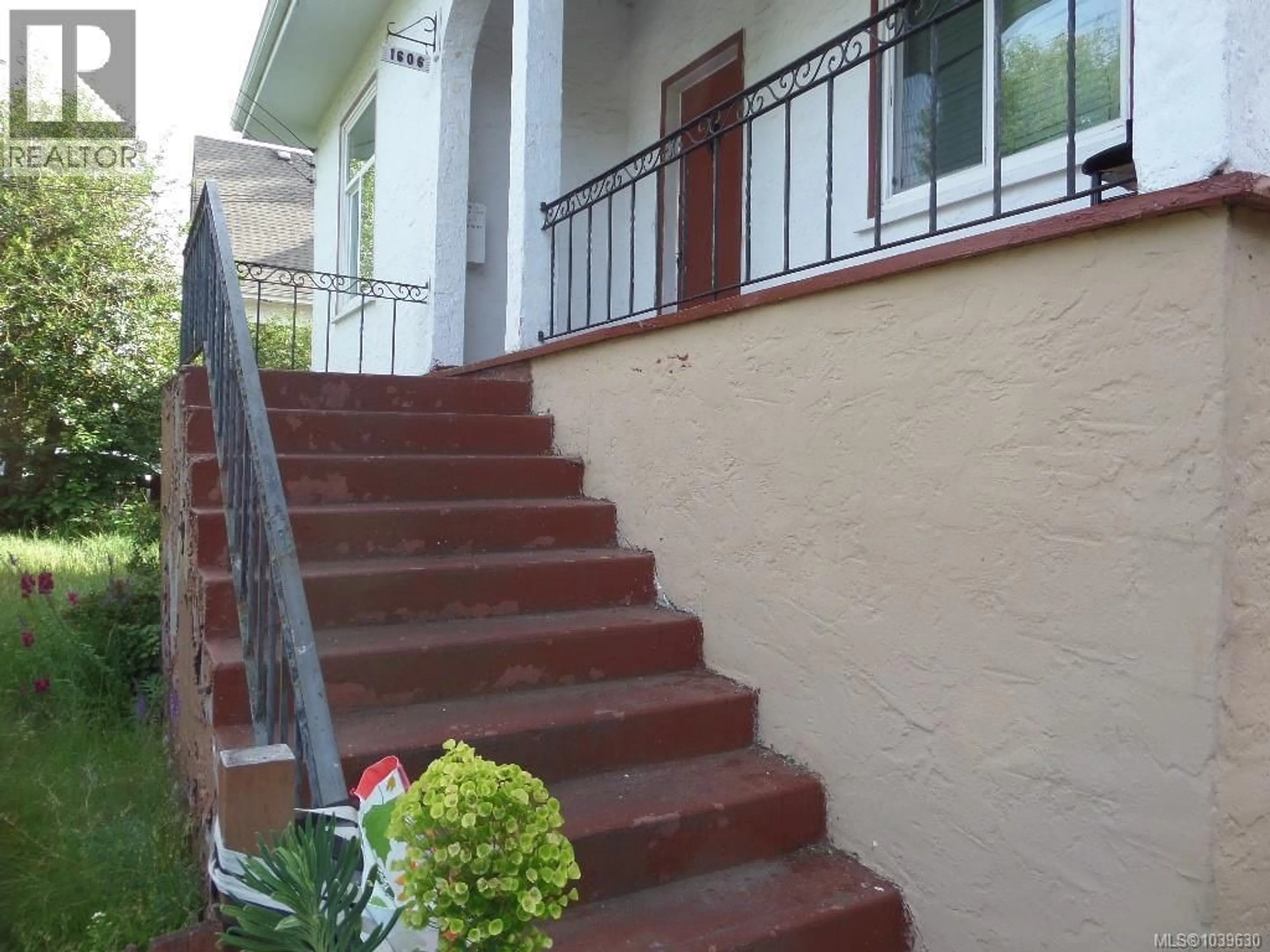 Unknown for 1606 BANK STREET, Victoria British Columbia V8R4V4