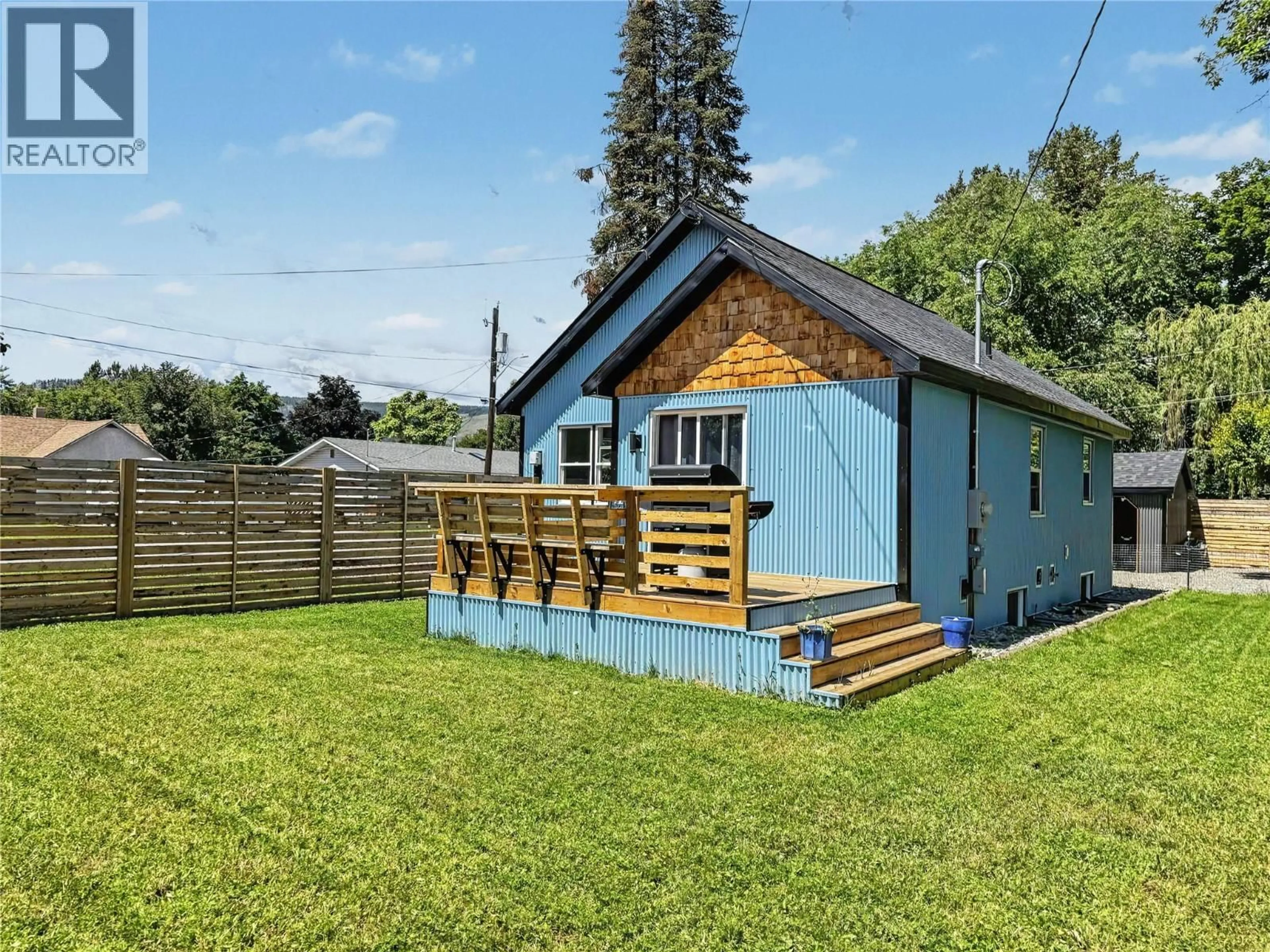 Shed for 987 KETTLE RIVER DRIVE, Grand Forks British Columbia V0H1H0