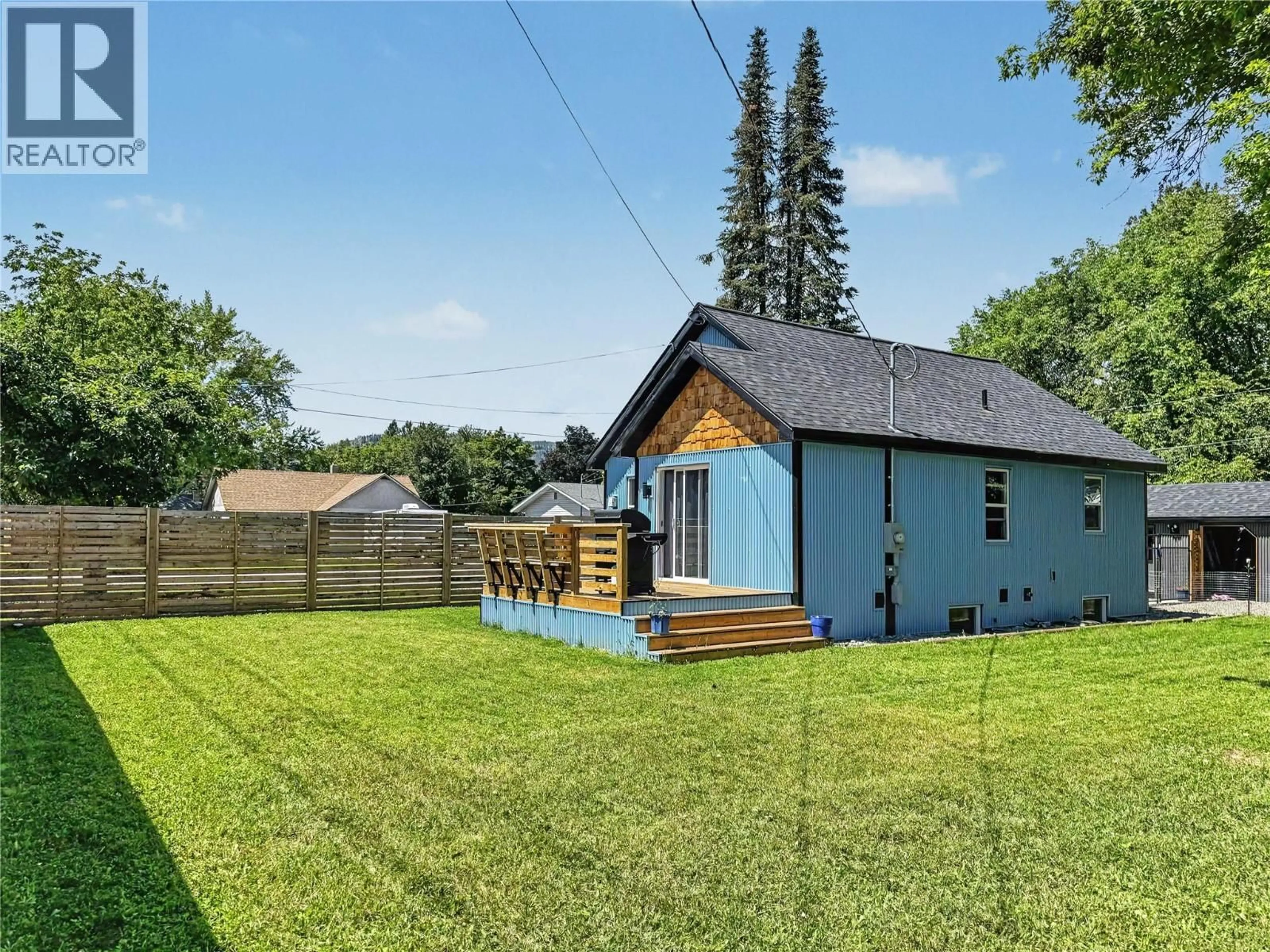 Shed for 987 KETTLE RIVER DRIVE, Grand Forks British Columbia V0H1H0