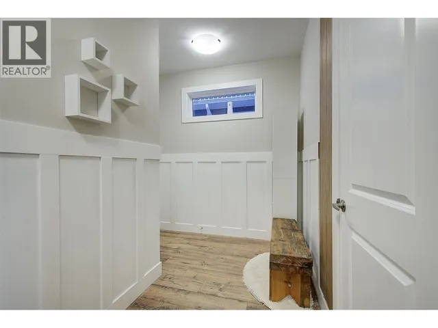 2383 HAWKS BOULEVARD, West Kelowna 5