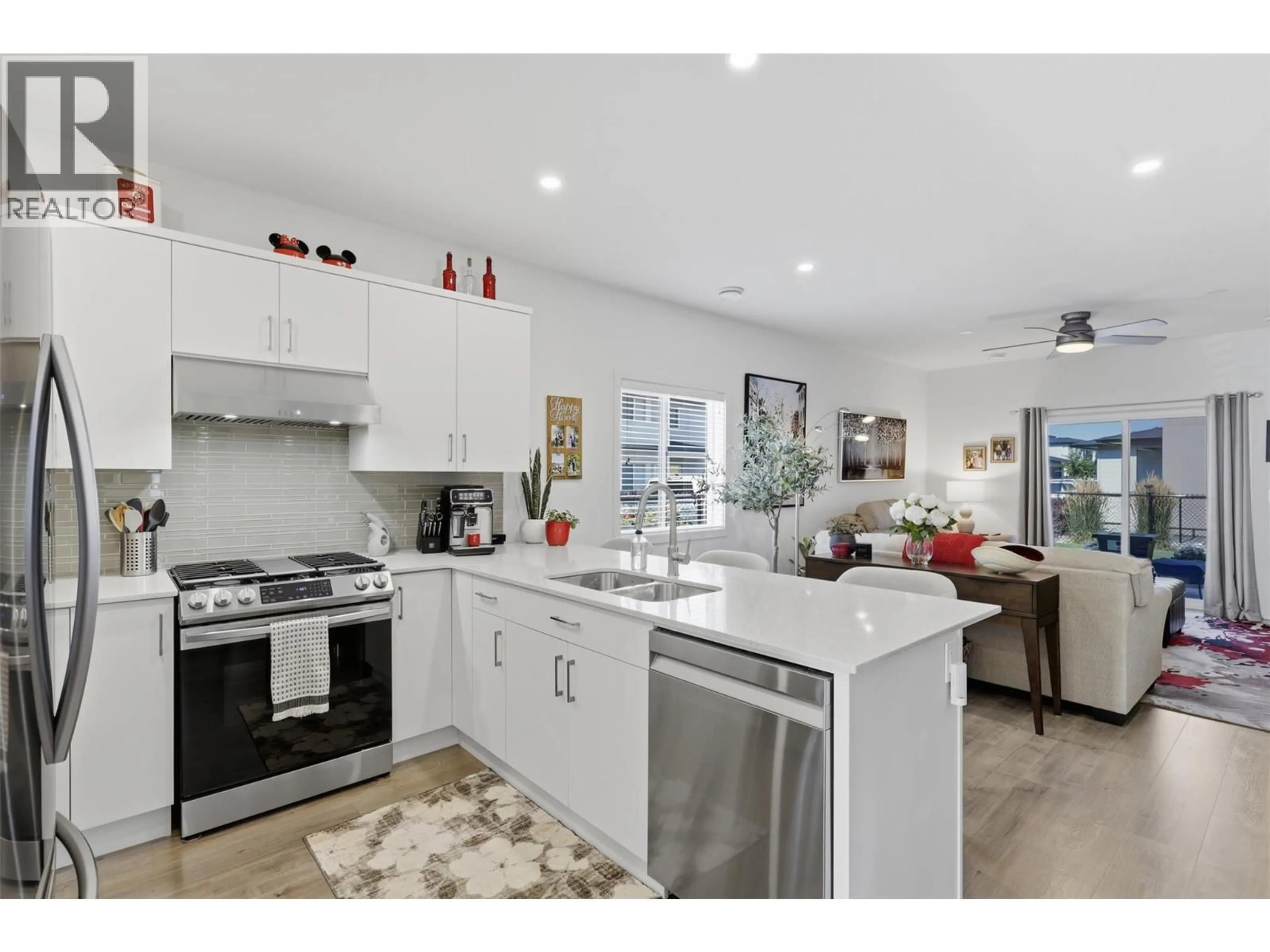 Open concept kitchen, ceramic/tile floor for 163 - 2683 ORD ROAD, Kamloops British Columbia V2B0J2