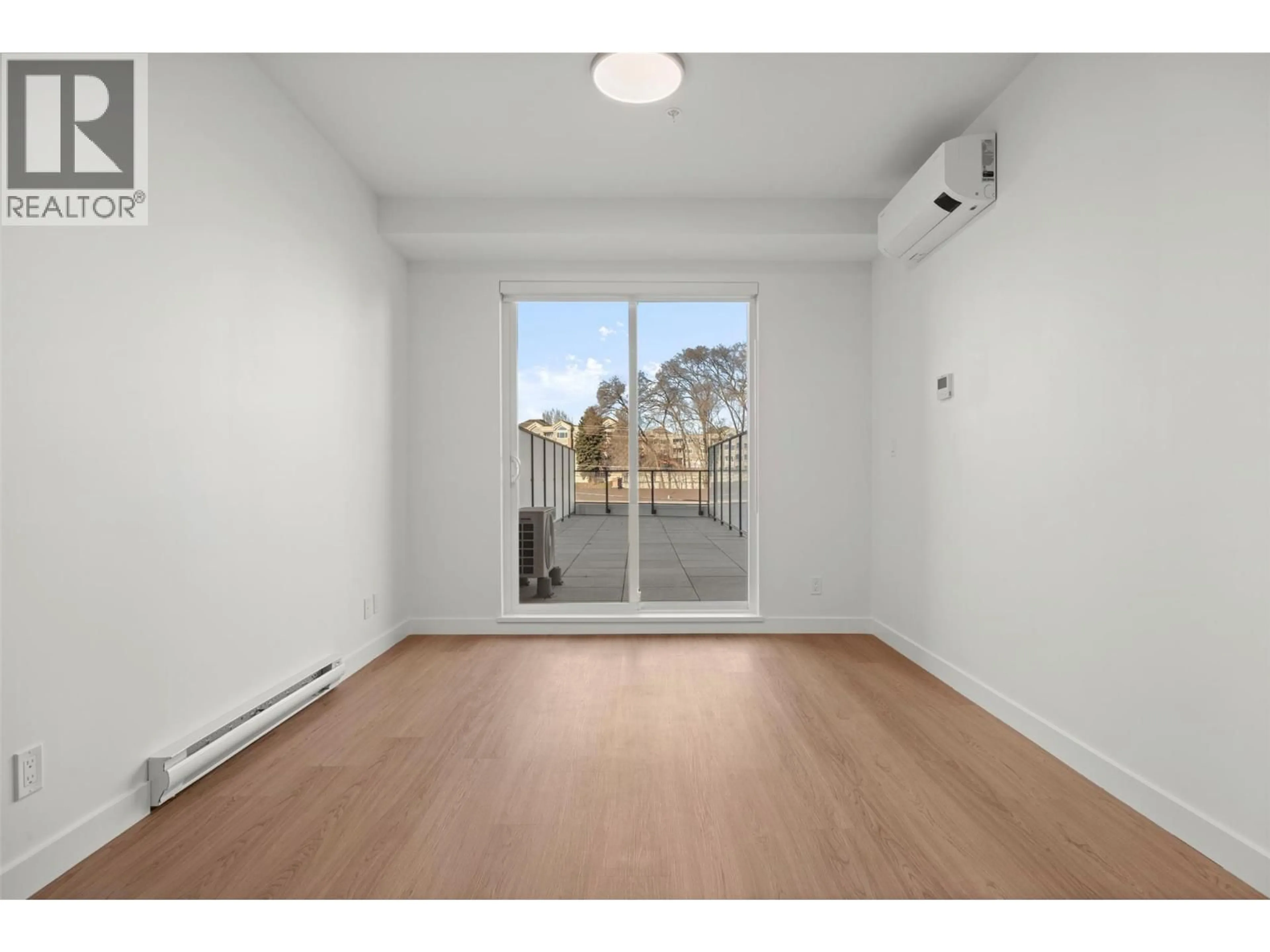 A pic of a room for 212 - 1380 PRIDHAM AVENUE, Kelowna British Columbia V1Y6B9
