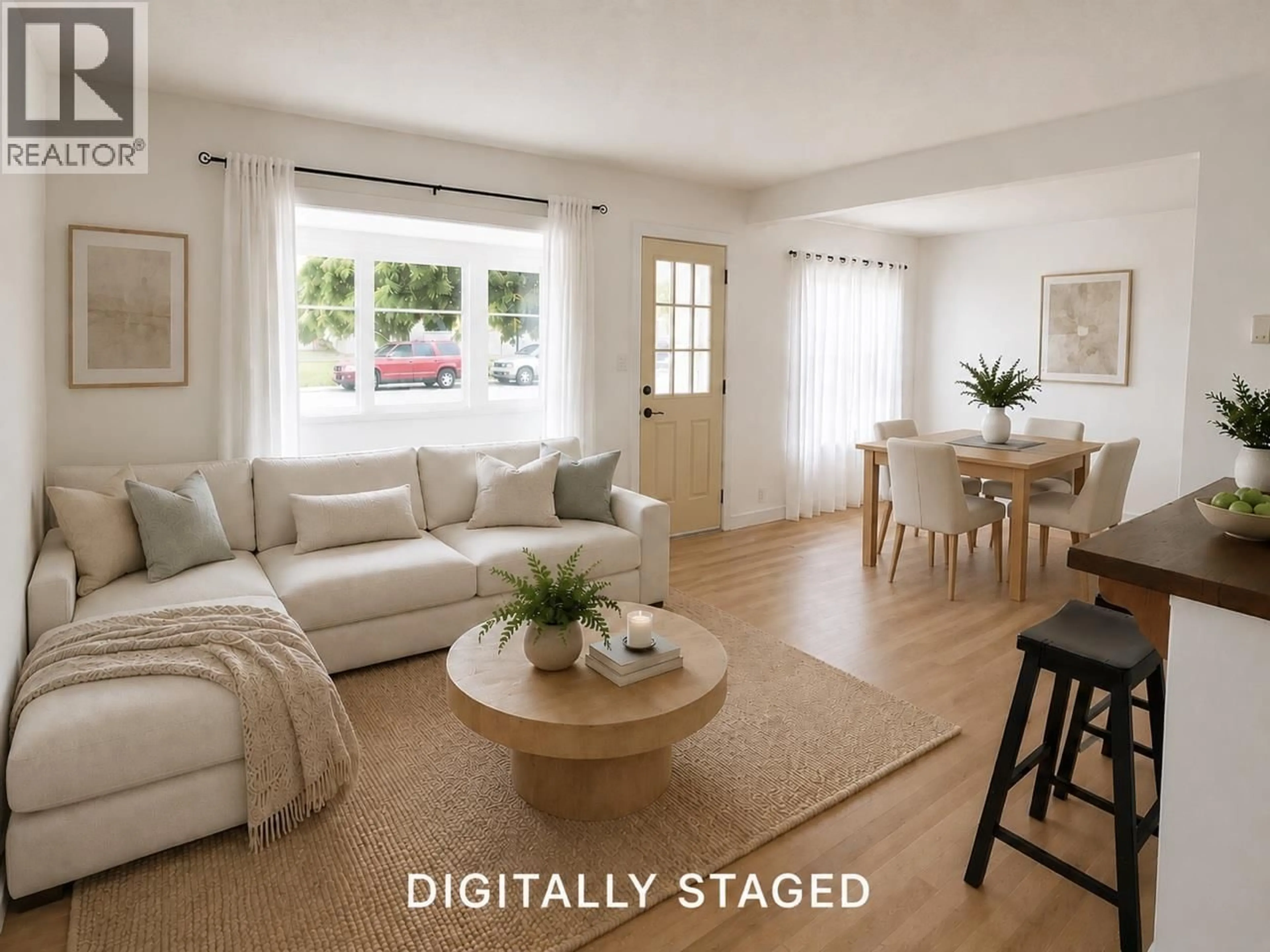 Living room with furniture, unknown for 664 ROTARY DRIVE, Kimberley British Columbia V1A1E3