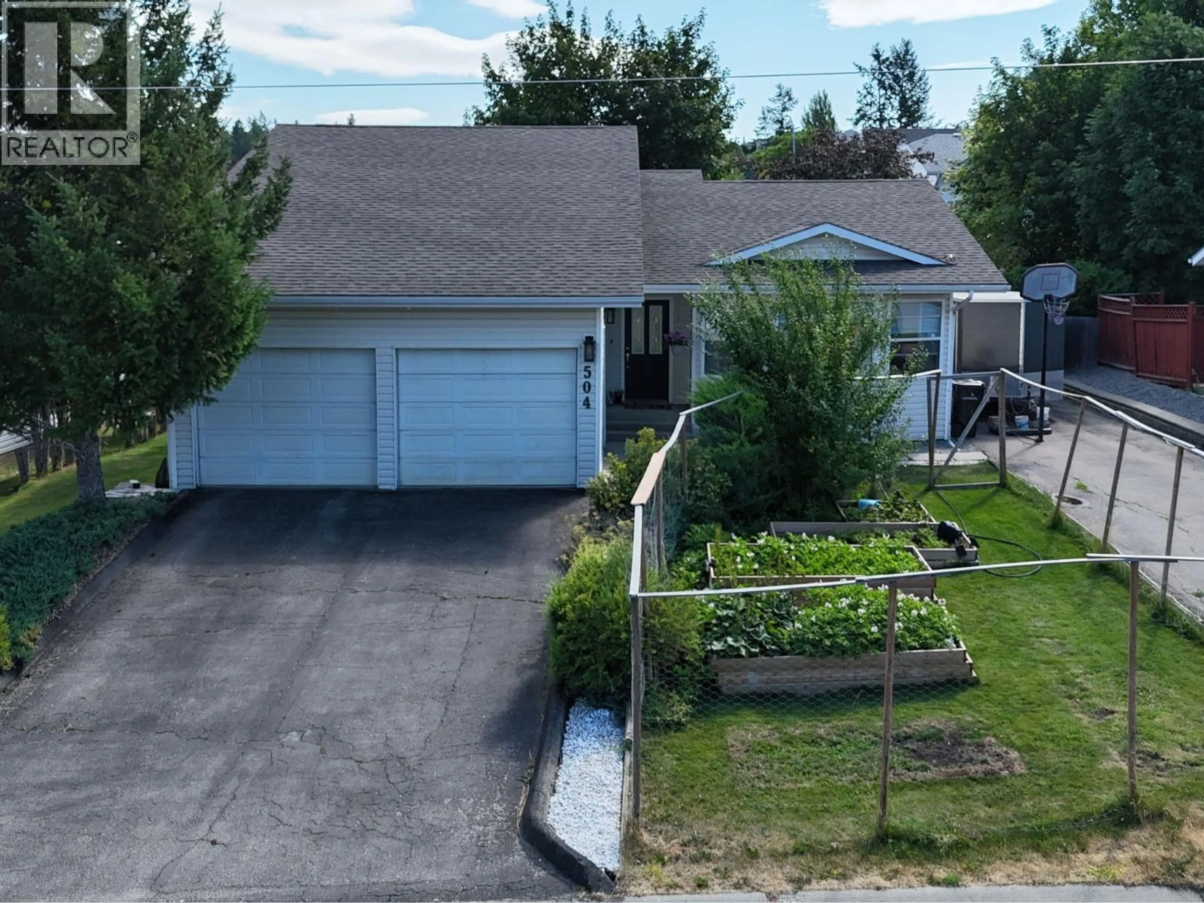 A pic from outside/outdoor area/front of a property/back of a property/a pic from drone, street for 504 30TH AVENUE SOUTH, Cranbrook British Columbia V1C6H1