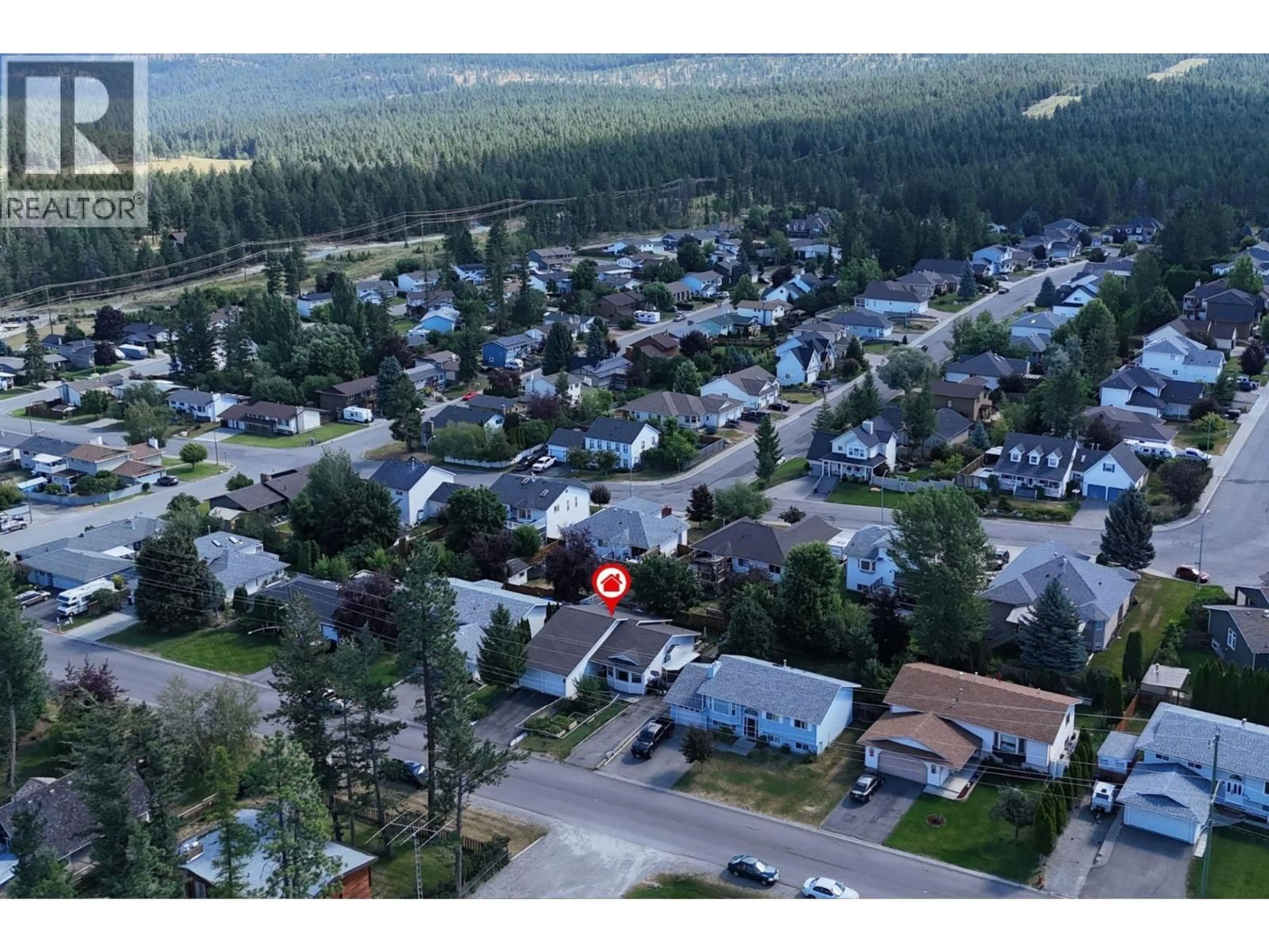A pic from outside/outdoor area/front of a property/back of a property/a pic from drone, unknown for 504 30TH AVENUE SOUTH, Cranbrook British Columbia V1C6H1