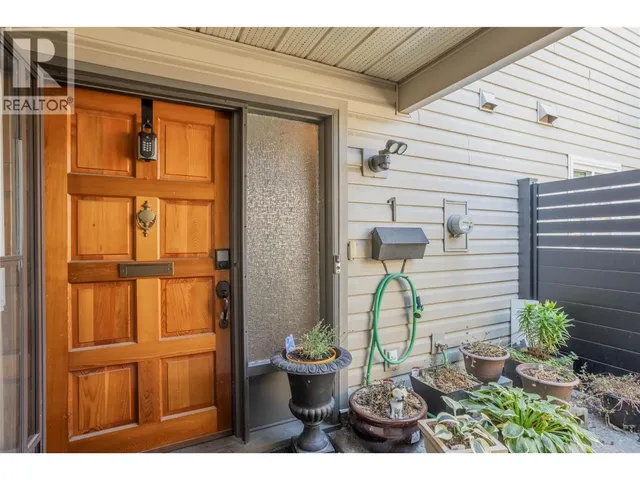 1 - 1675 THAYER COURT, Kelowna 5