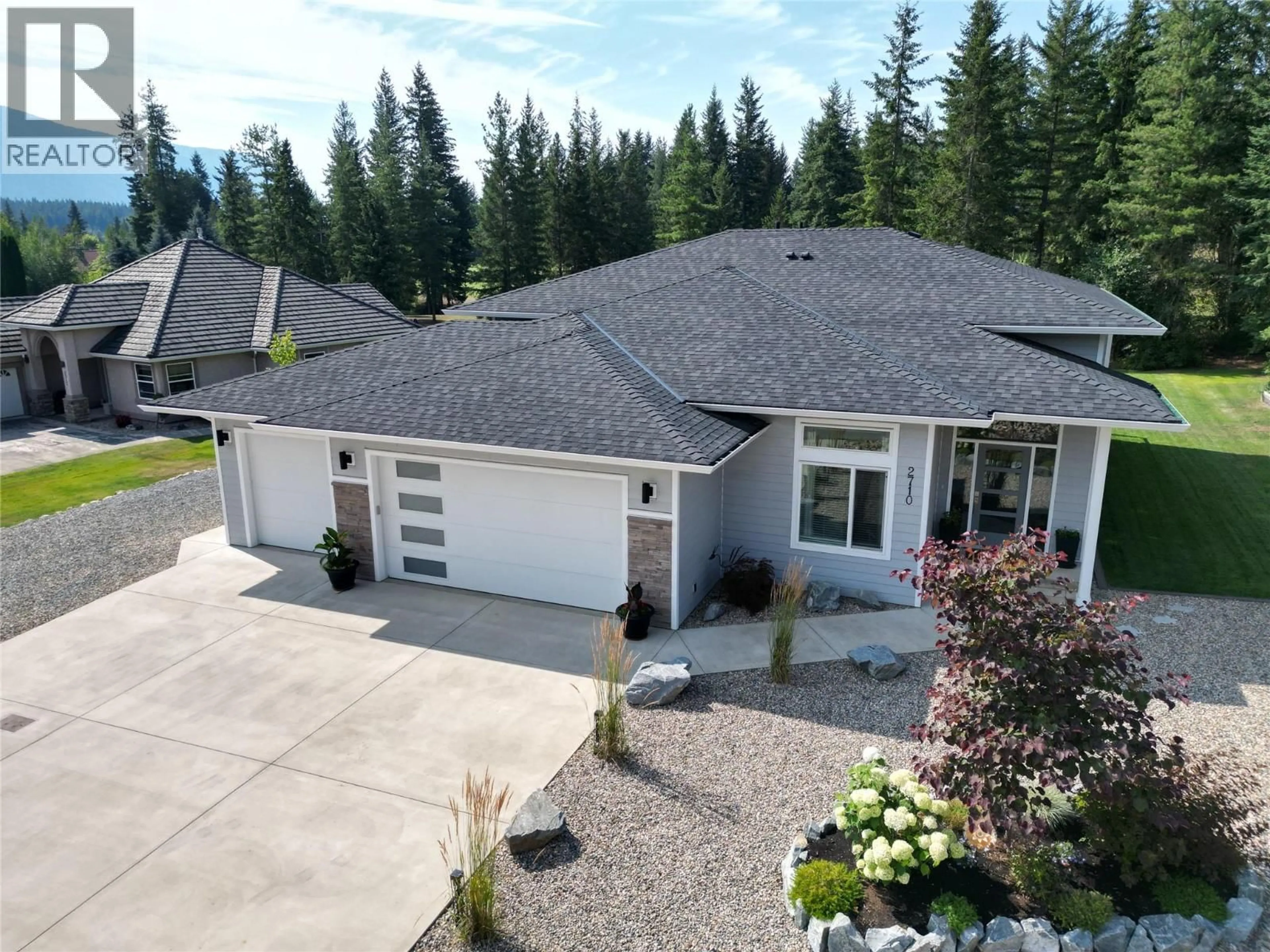 A pic from outside/outdoor area/front of a property/back of a property/a pic from drone, mountain view for 2710 GOLF COURSE DRIVE, Blind Bay British Columbia V0E1H2