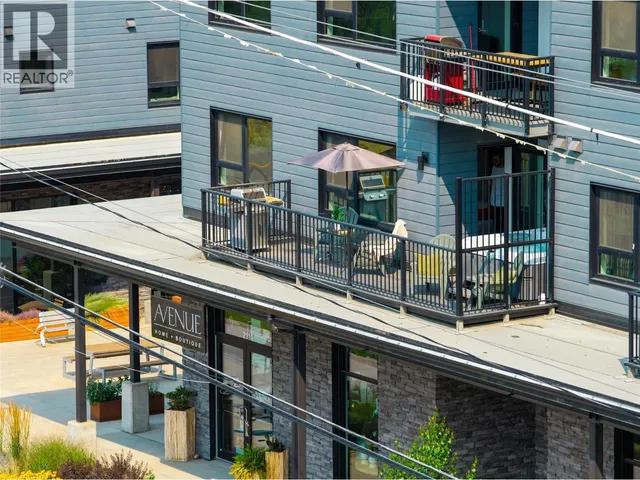 2213 - 1701 COURSIER AVENUE, Revelstoke 3