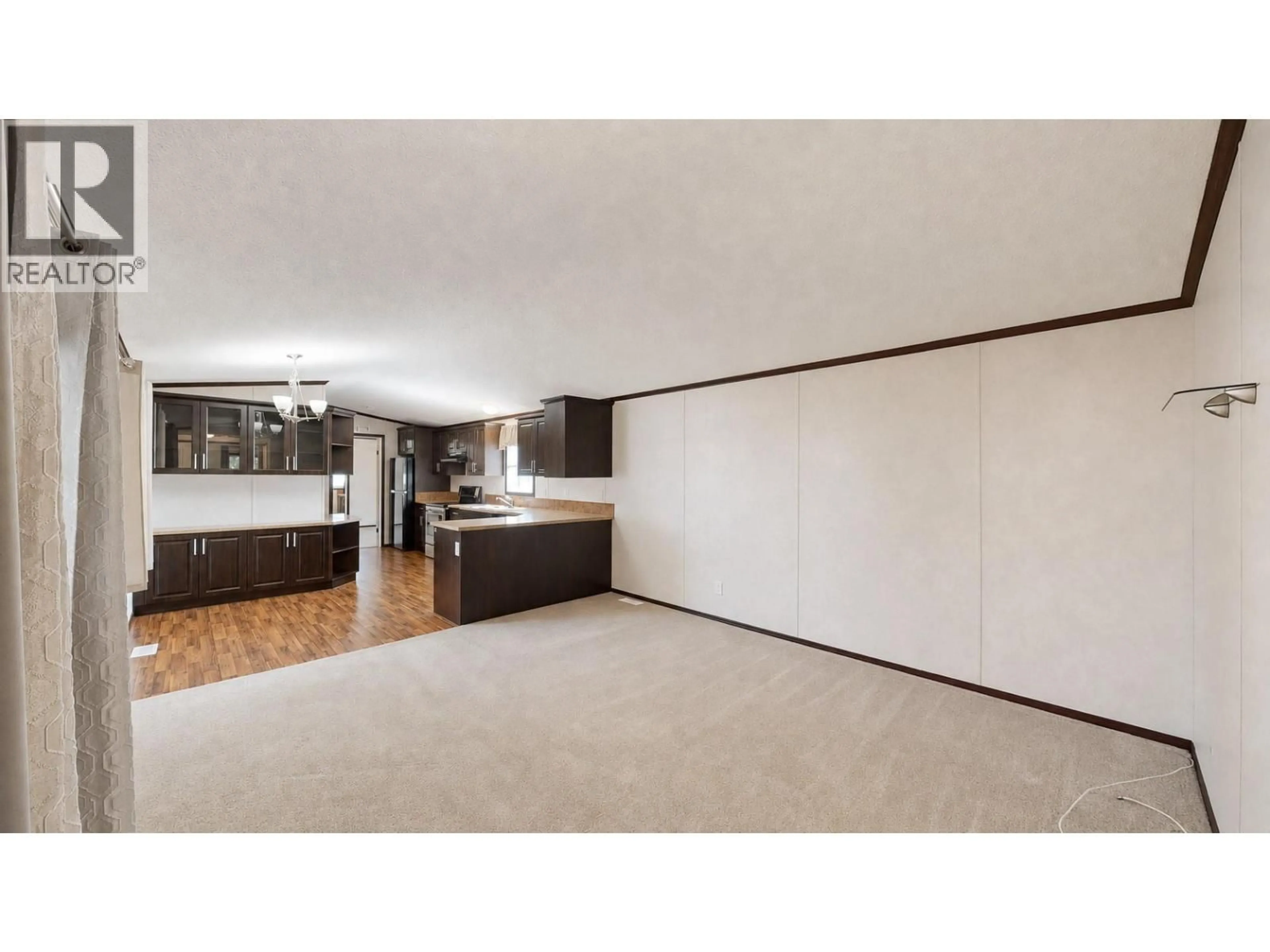 Unknown for 45 DAWSON CRESCENT, Elkford British Columbia V0B1H0