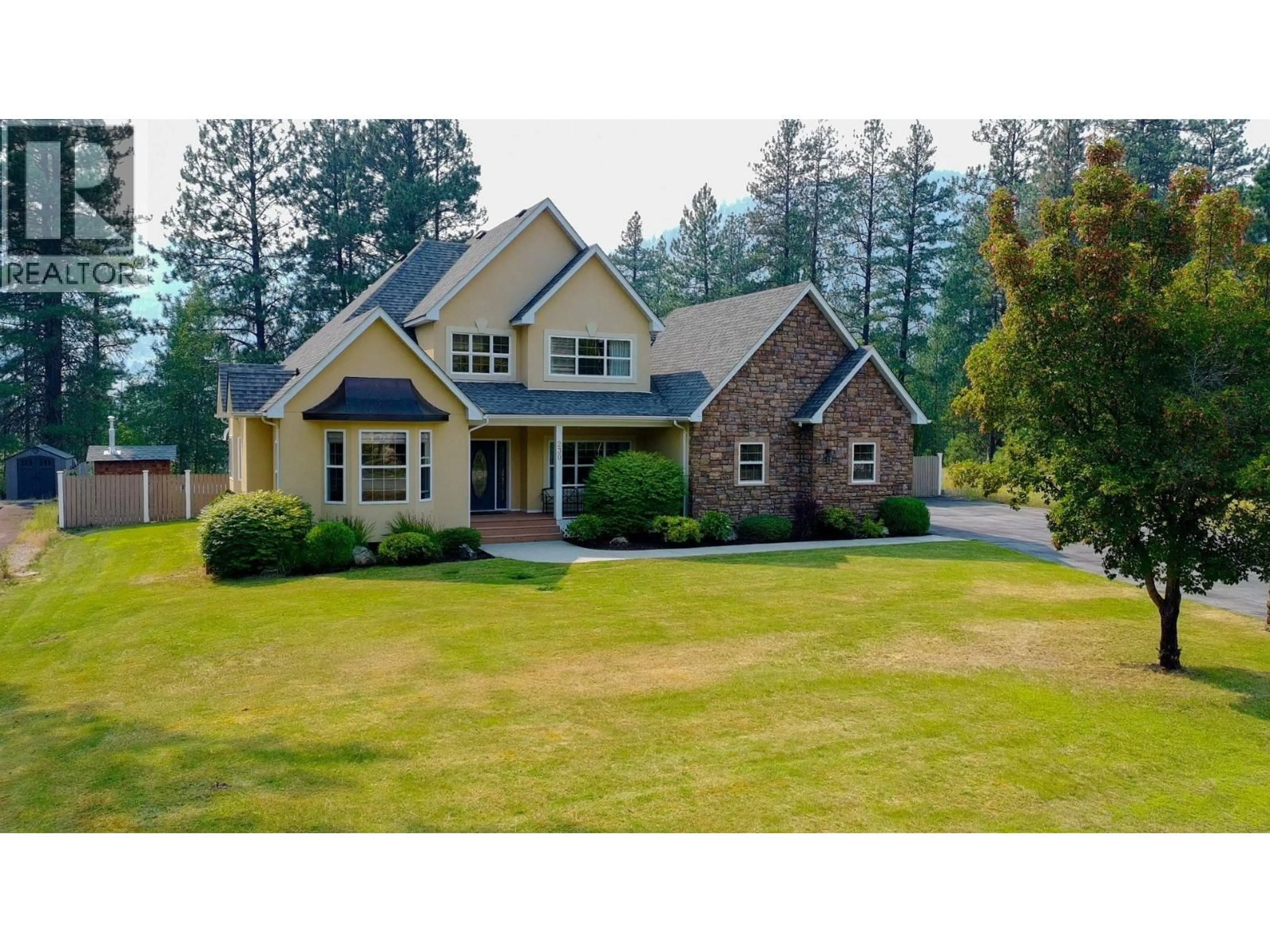 Home with vinyl exterior material, street for 230 PROSPECT DRIVE, Grand Forks British Columbia V0H1H2