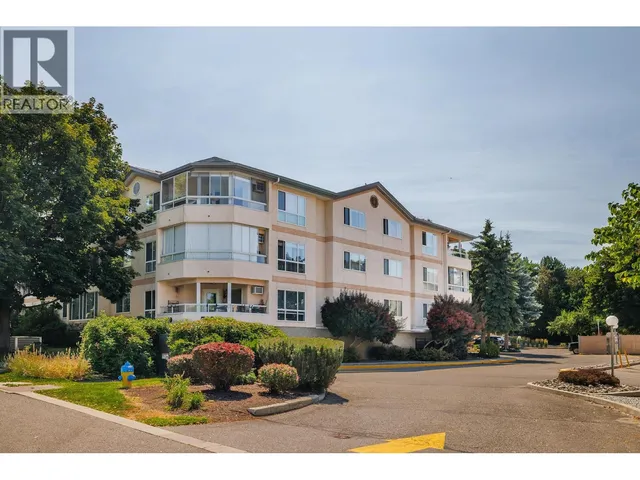 315 - 709 HOUGHTON ROAD, Kelowna