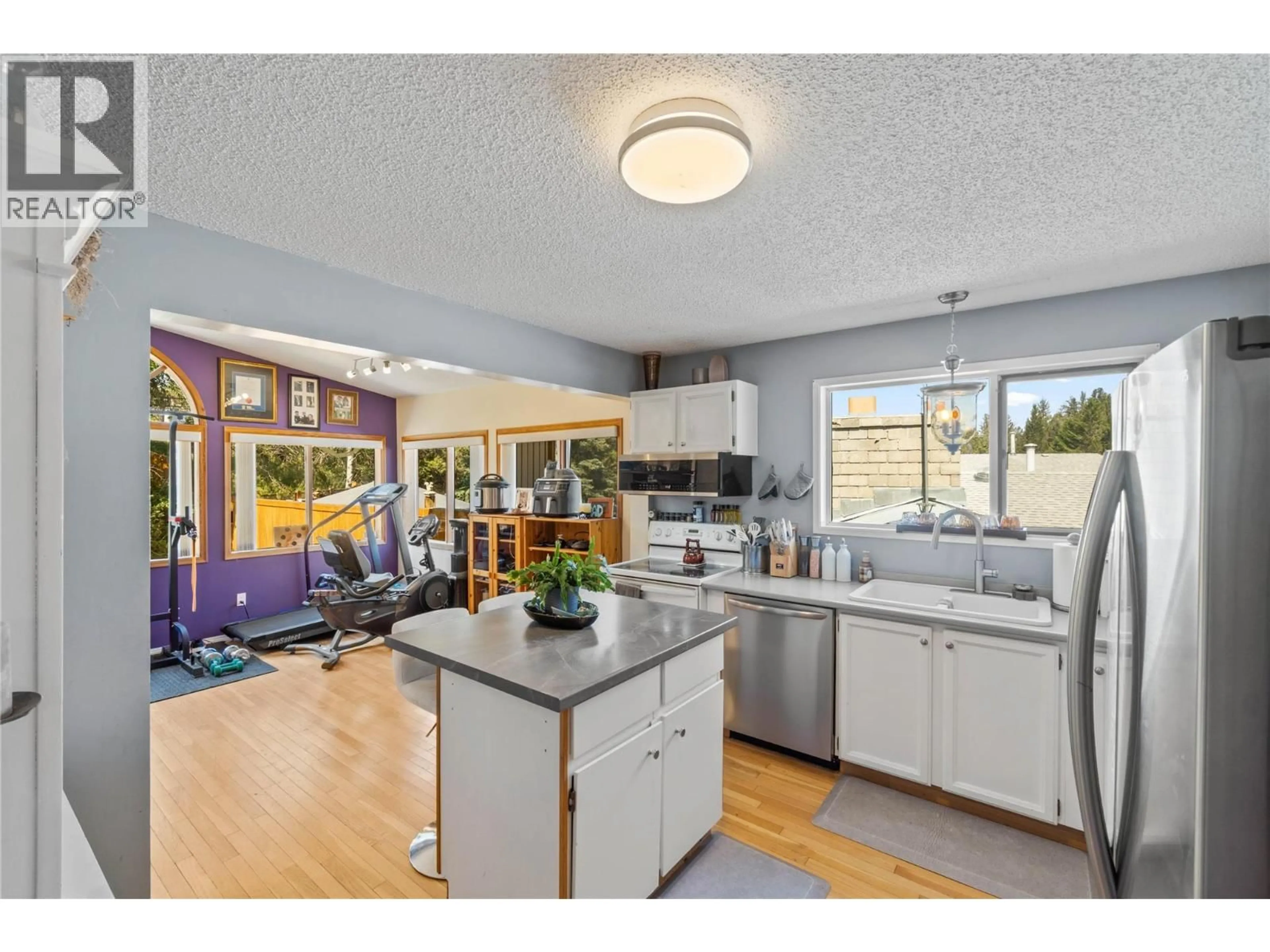 Open concept kitchen, unknown for 182 JASPER DRIVE, Logan Lake British Columbia V0K1W0