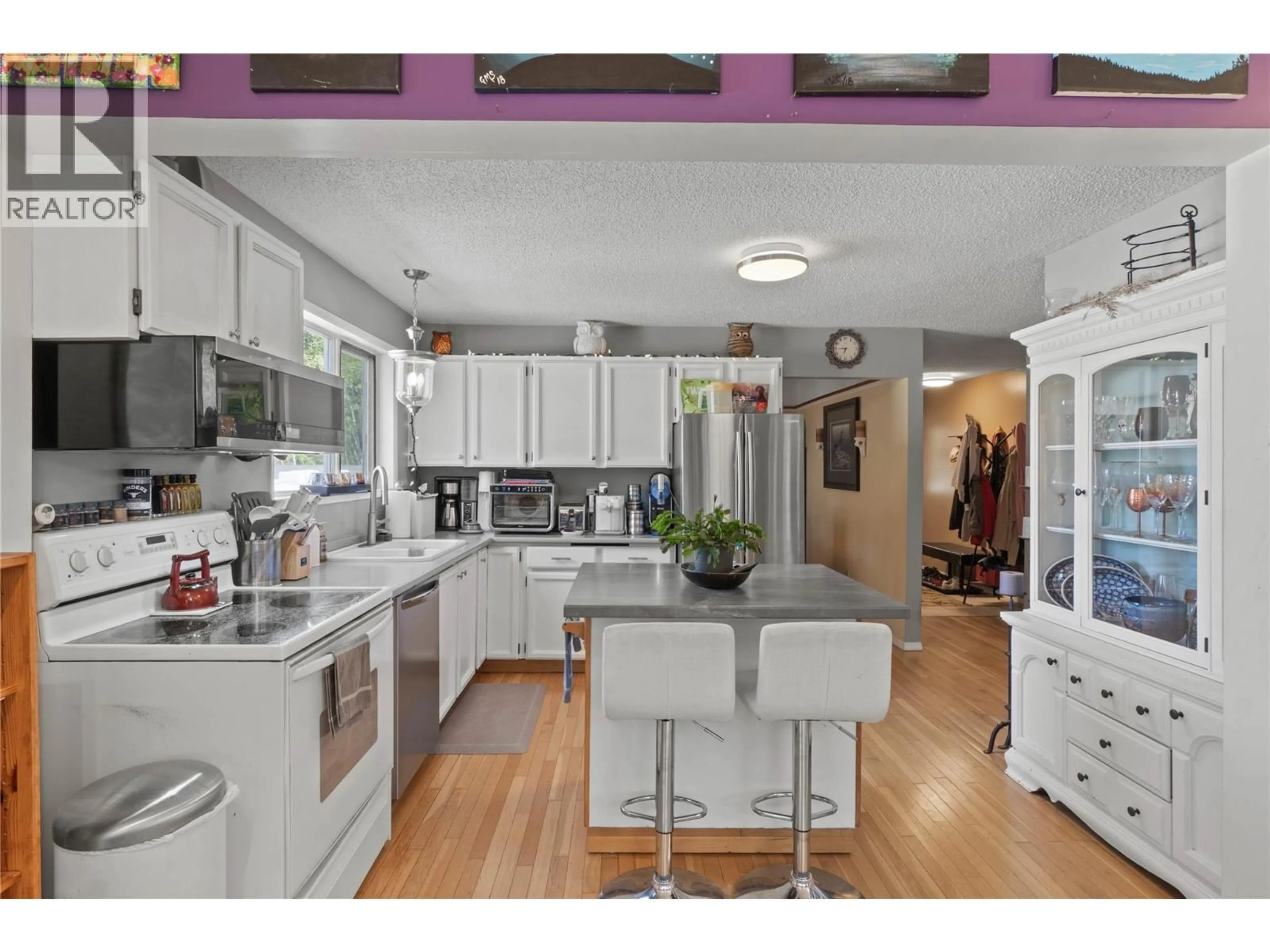 Open concept kitchen, unknown for 182 JASPER DRIVE, Logan Lake British Columbia V0K1W0