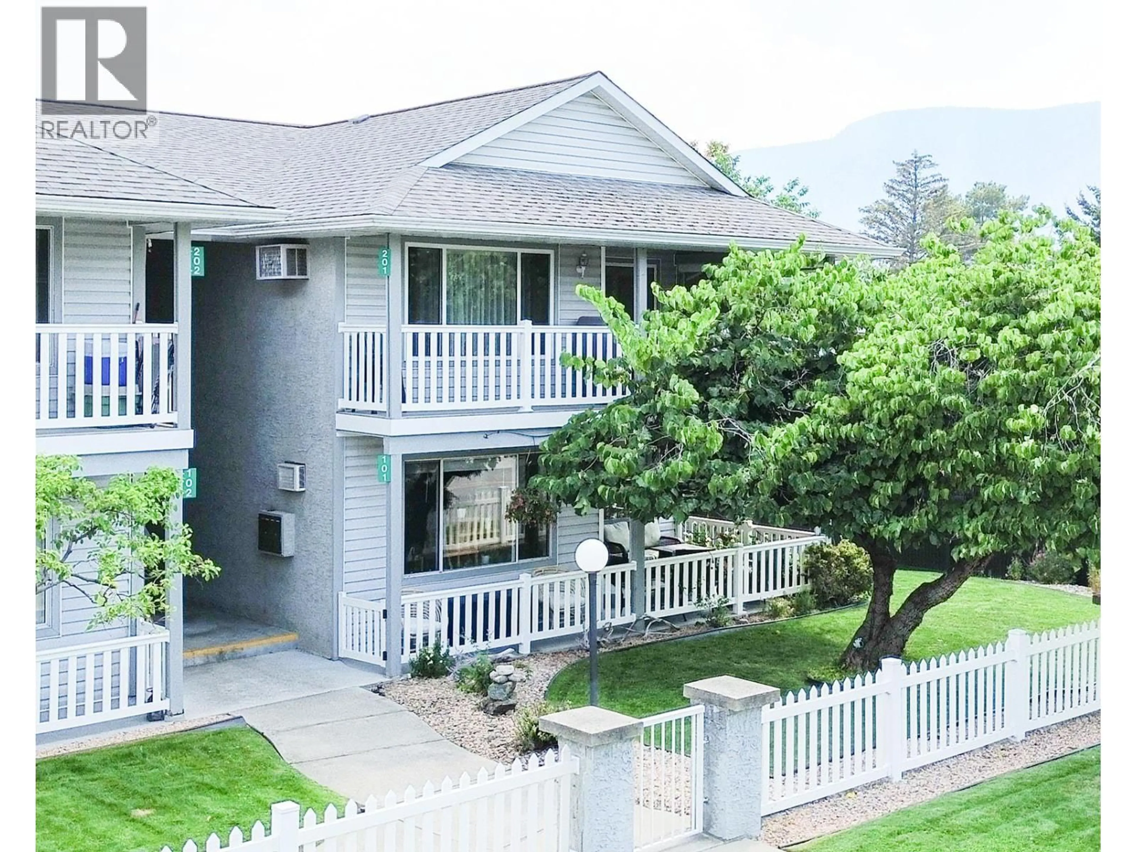 A pic from outside/outdoor area/front of a property/back of a property/a pic from drone, unknown for 101 - 62 DAUPHIN AVENUE, Penticton British Columbia V2A6V8