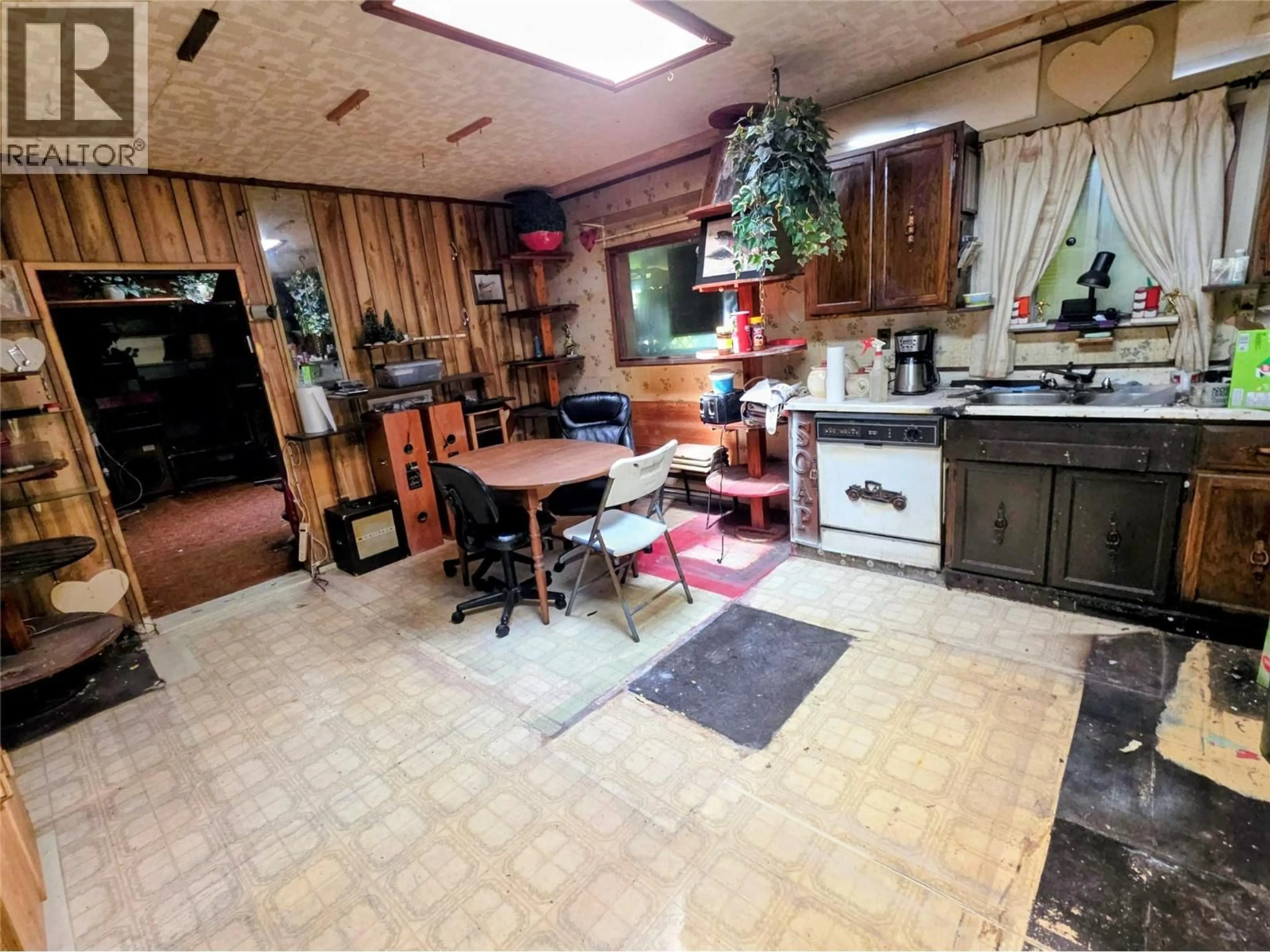 A pic of a room for 283 2ND AVENUE, Trail British Columbia V1R4V3