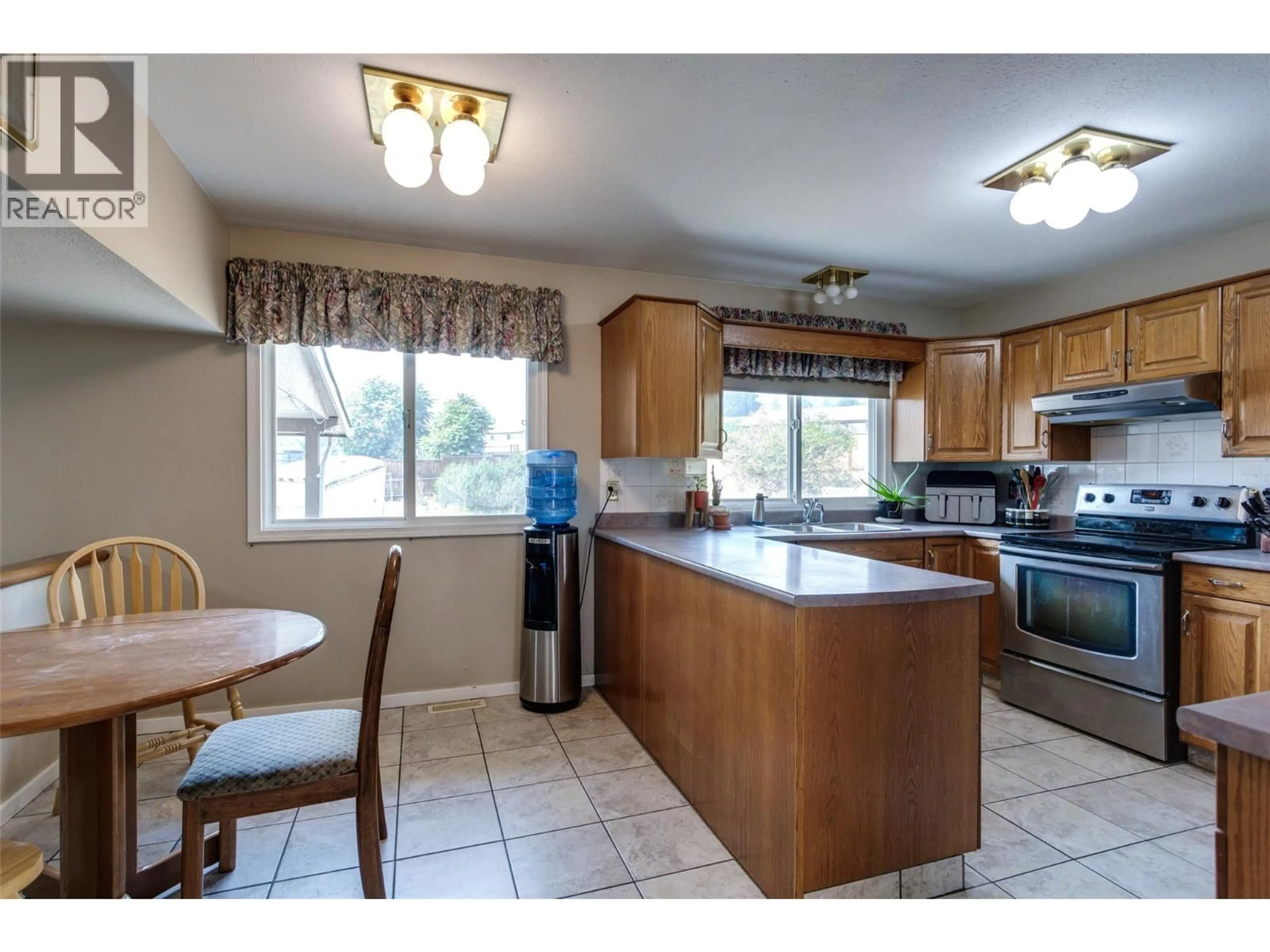 Standard kitchen, unknown for 840 LIBAN COURT, Kelowna British Columbia V1Y8B5