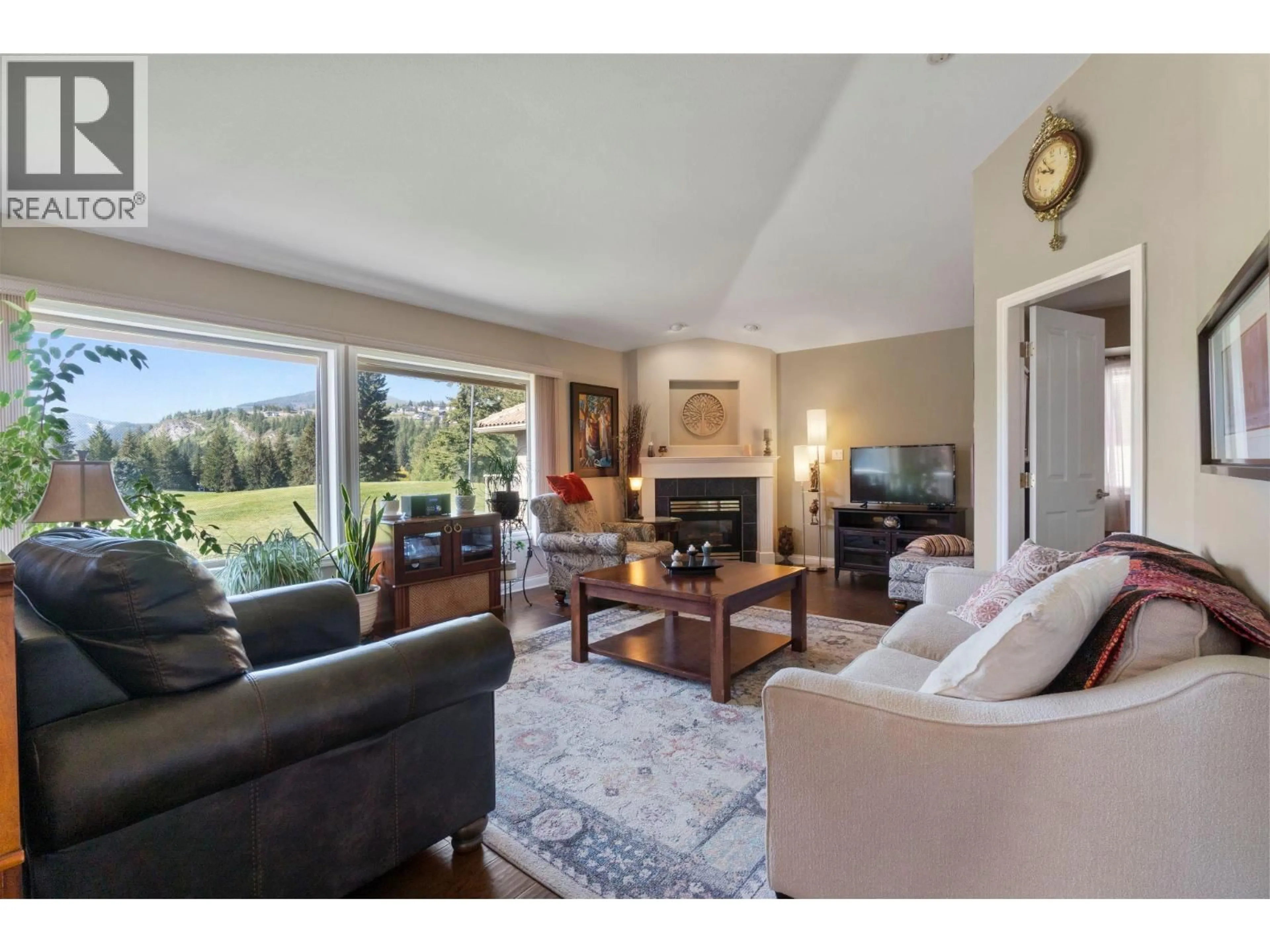 Living room with furniture, unknown for 11 - 2550 GOLF COURSE DRIVE, Blind Bay British Columbia V0E1H1