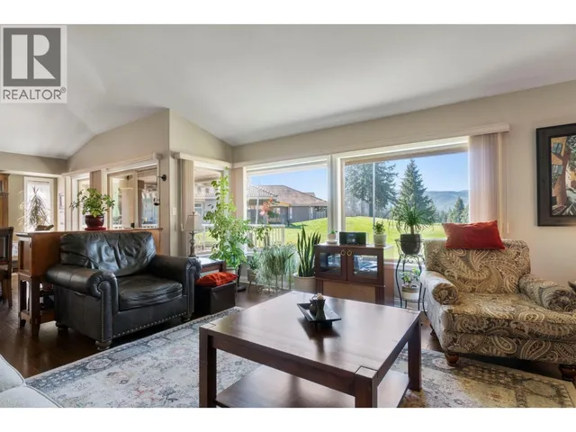 11 - 2550 GOLF COURSE DRIVE, Blind Bay 2