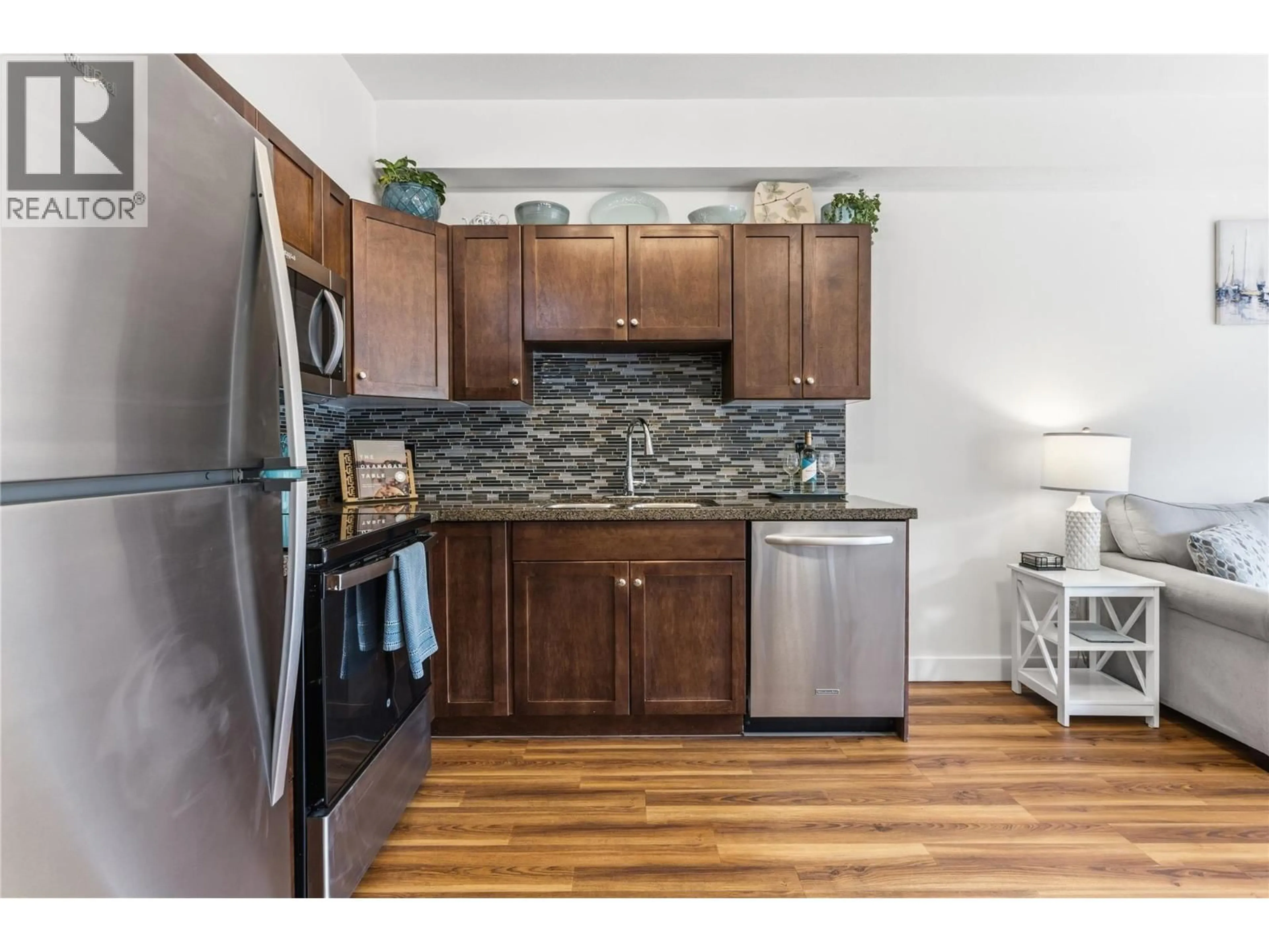 Standard kitchen, wood/laminate floor for 1405 - 1875 COUNTRY CLUB DRIVE, Kelowna British Columbia V1V2W7
