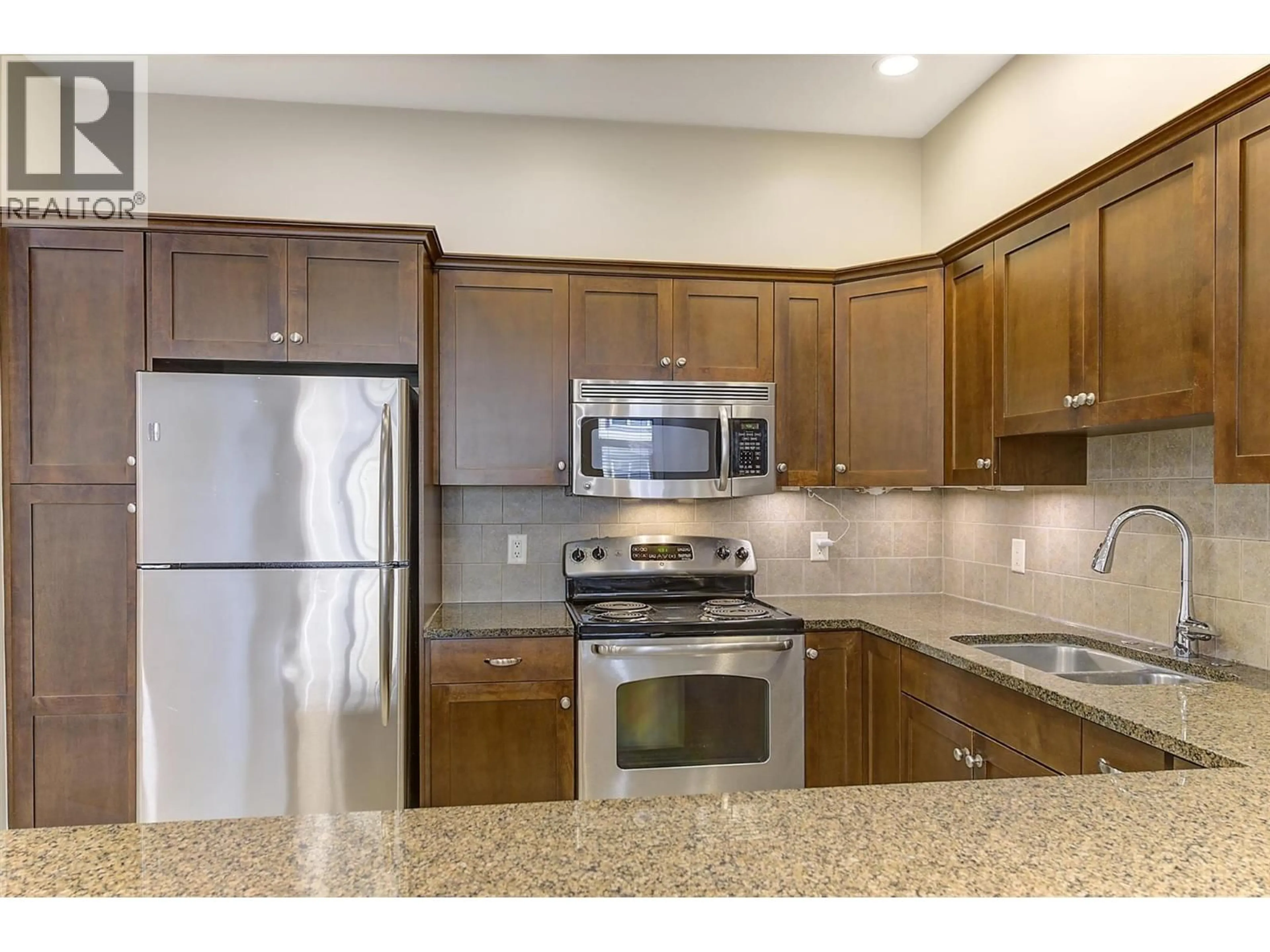 Standard kitchen, unknown for 4205 - 3842 OLD OKANAGAN HIGHWAY, West Kelowna British Columbia V4T3G7