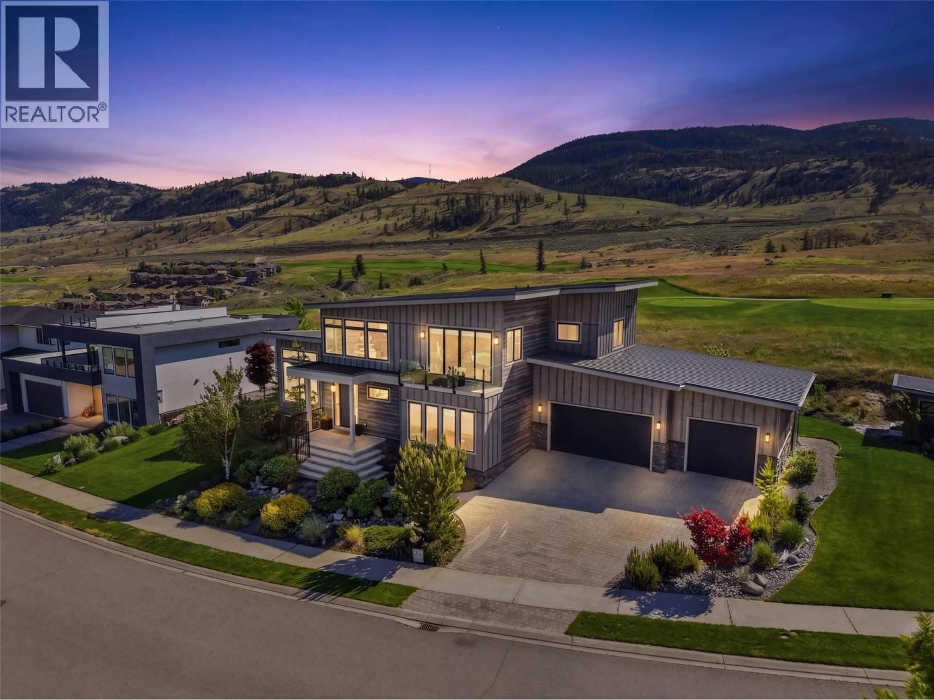 A pic from outside/outdoor area/front of a property/back of a property/a pic from drone, mountain view for 316 HOLLOWAY DRIVE, Kamloops British Columbia V1S0E3