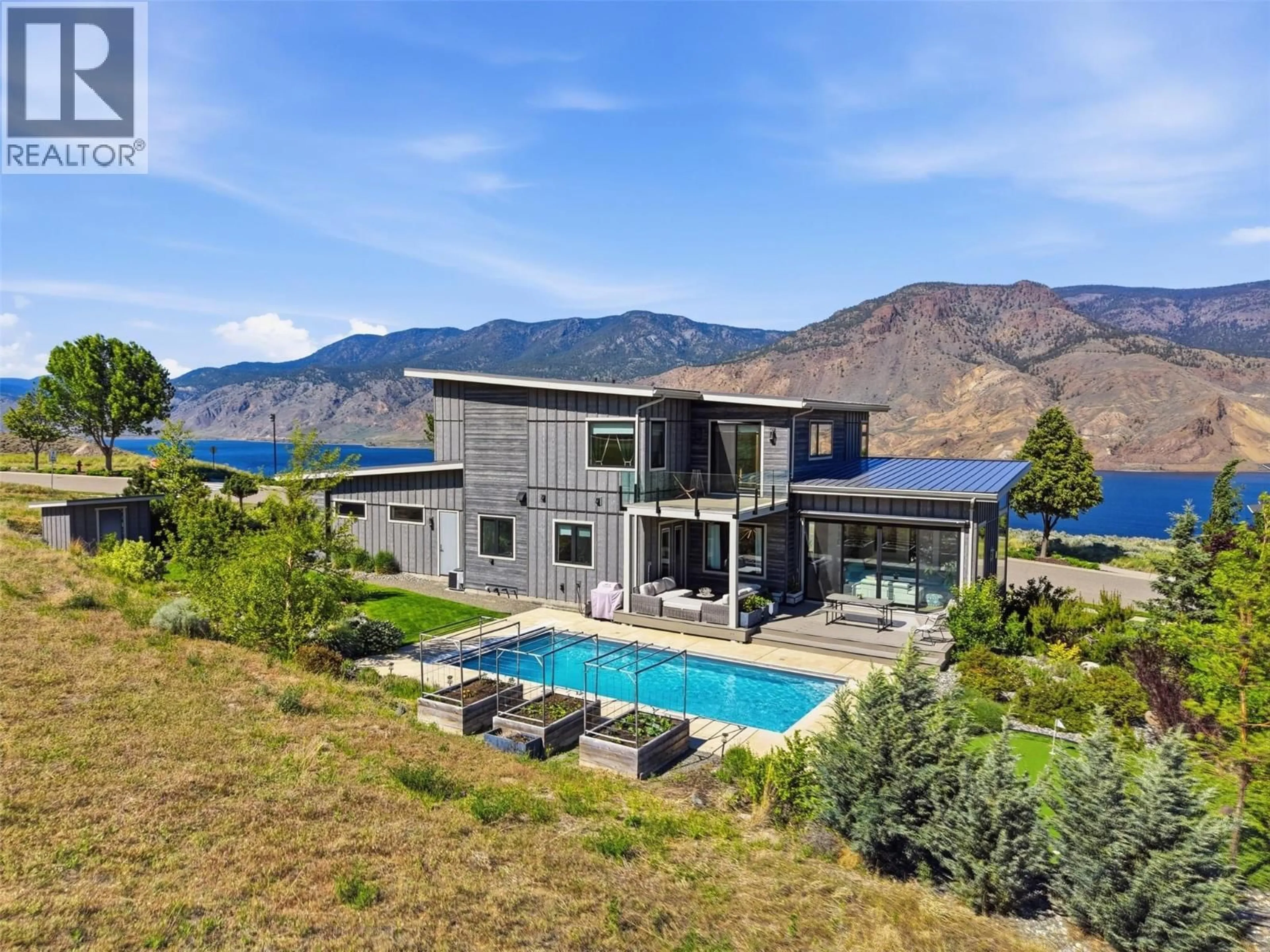 A pic from outside/outdoor area/front of a property/back of a property/a pic from drone, water/lake/river/ocean view for 316 HOLLOWAY DRIVE, Kamloops British Columbia V1S0E3