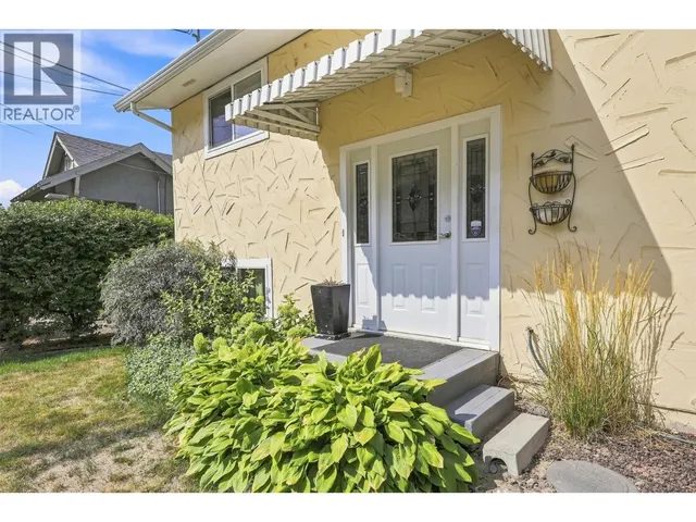 3957 OLD YELLOWHEAD HIGHWAY, Kamloops 4