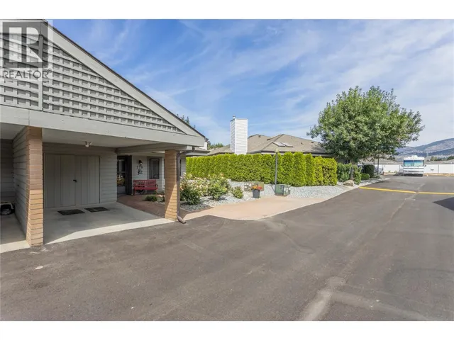 220 - 1765 LECKIE ROAD, Kelowna 4